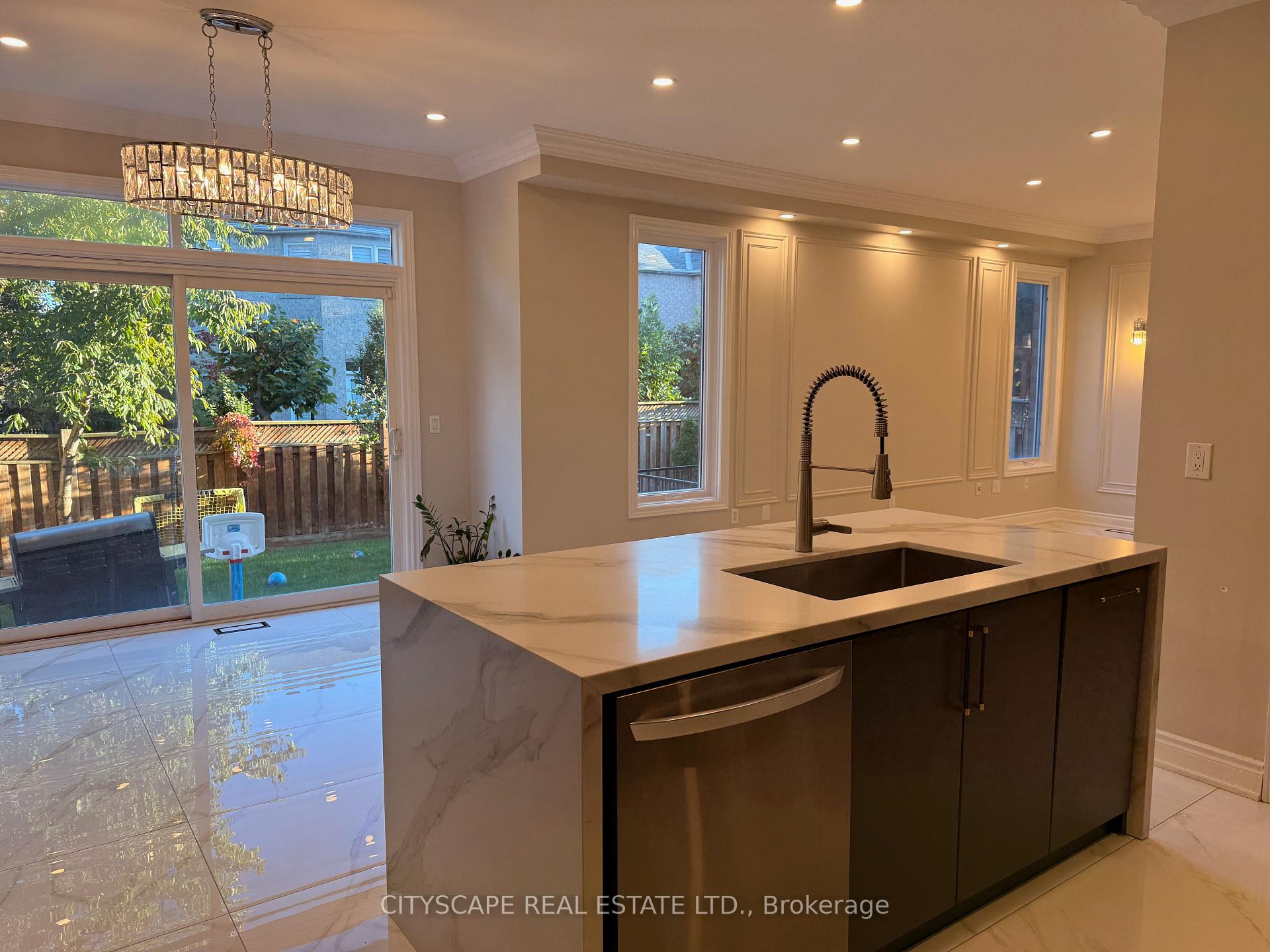 Photo 12 of 3232 Escada Drive, Mississauga, Churchill Meadows — HOMEH