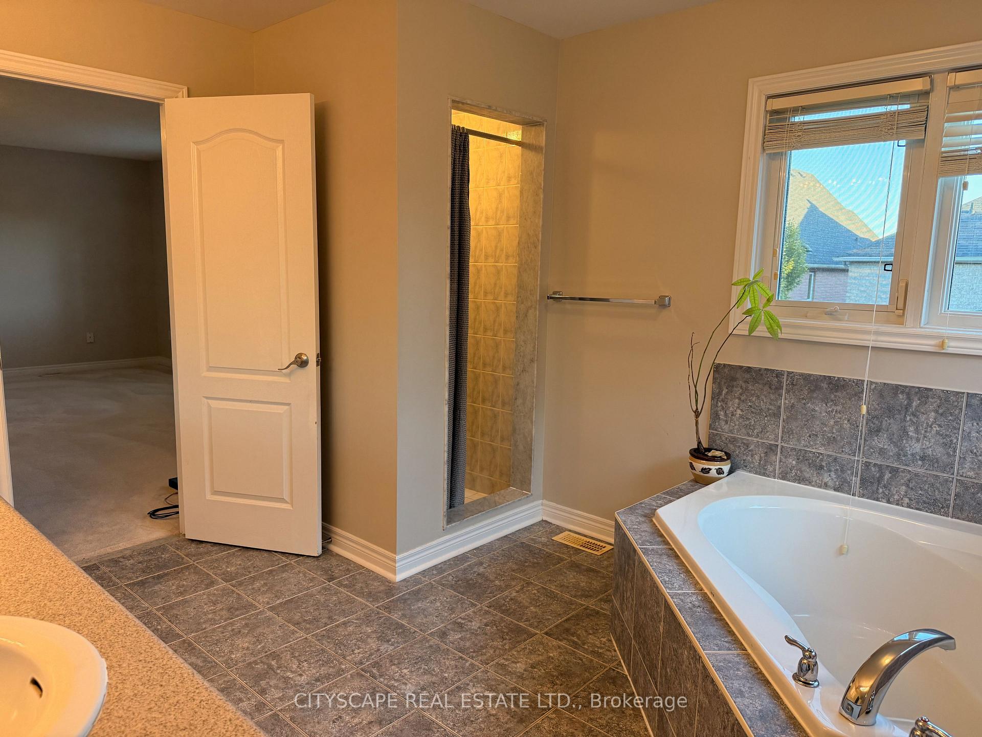 Photo 17 of 3232 Escada Drive, Mississauga, Churchill Meadows — HOMEH