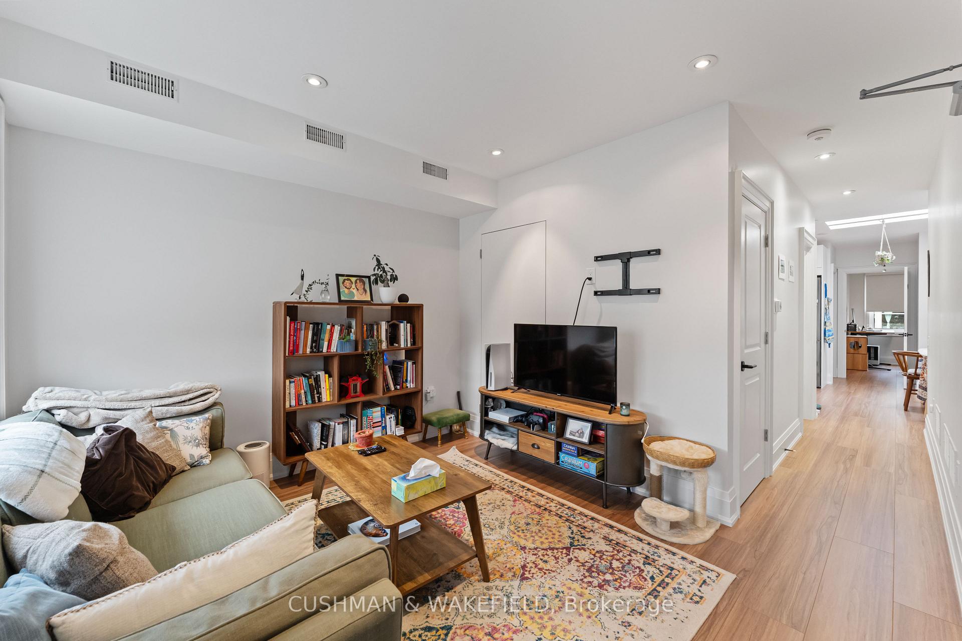 Photo 18 of 701 Mount Pleasant Road, Toronto, Mount Pleasant East — HOMEH