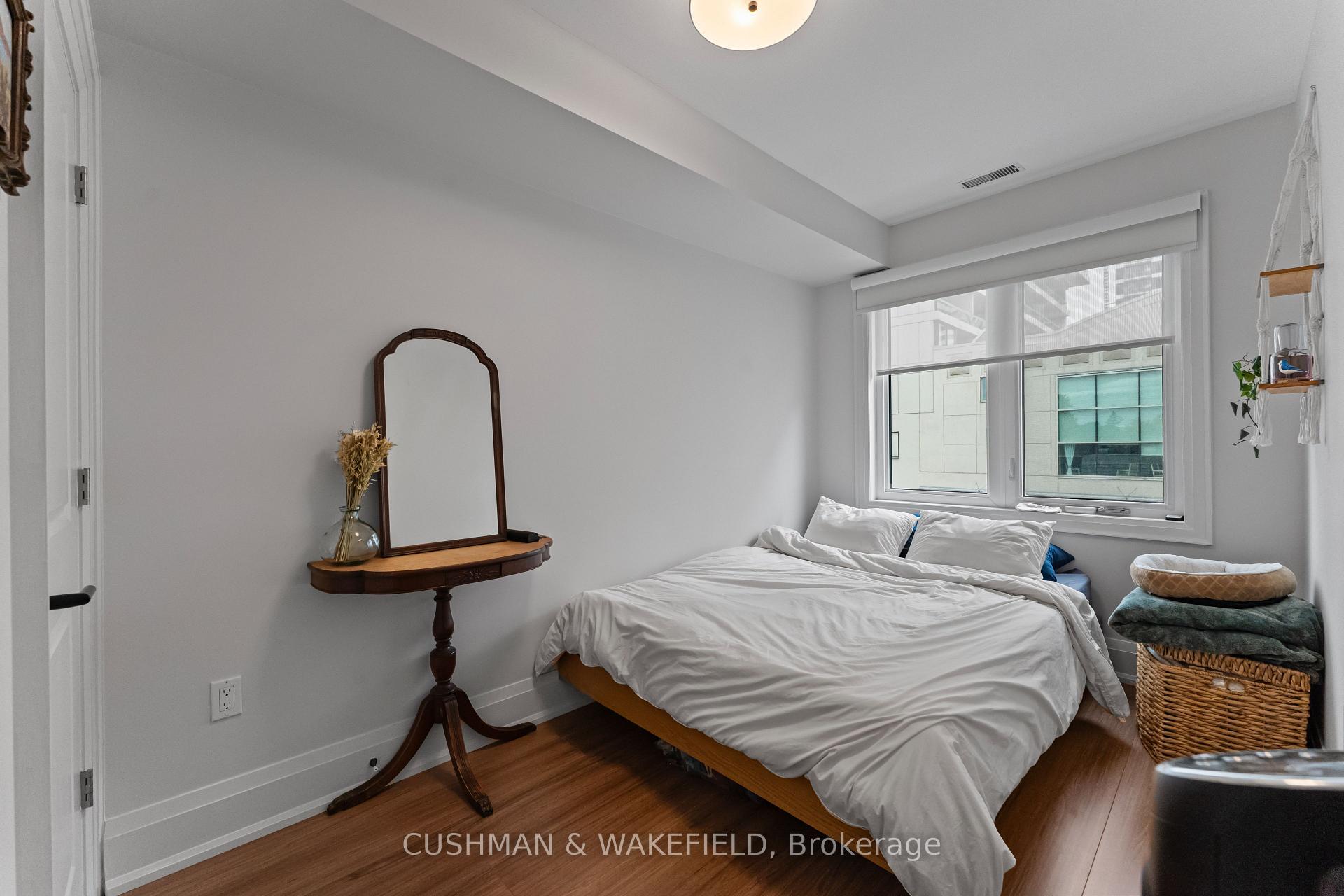 Photo 23 of 701 Mount Pleasant Road, Toronto, Mount Pleasant East — HOMEH