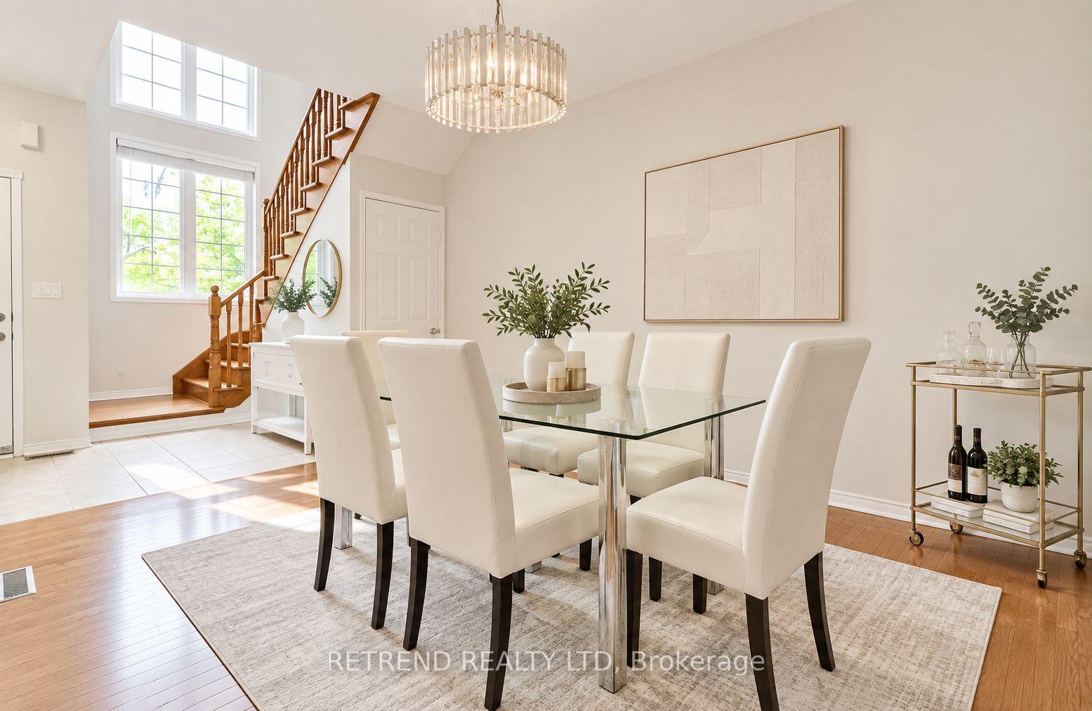 Photo 3 of 23 Thomas Legge Crescent, Richmond Hill, Oak Ridges — HOMEH