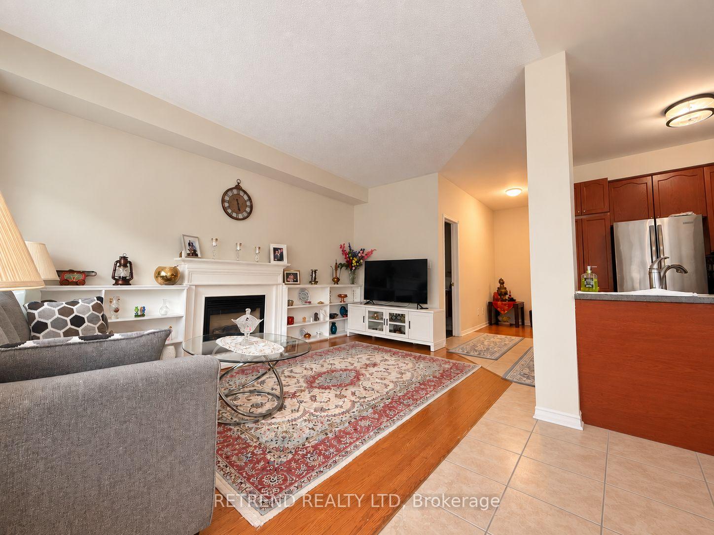Photo 5 of 23 Thomas Legge Crescent, Richmond Hill, Oak Ridges — HOMEH