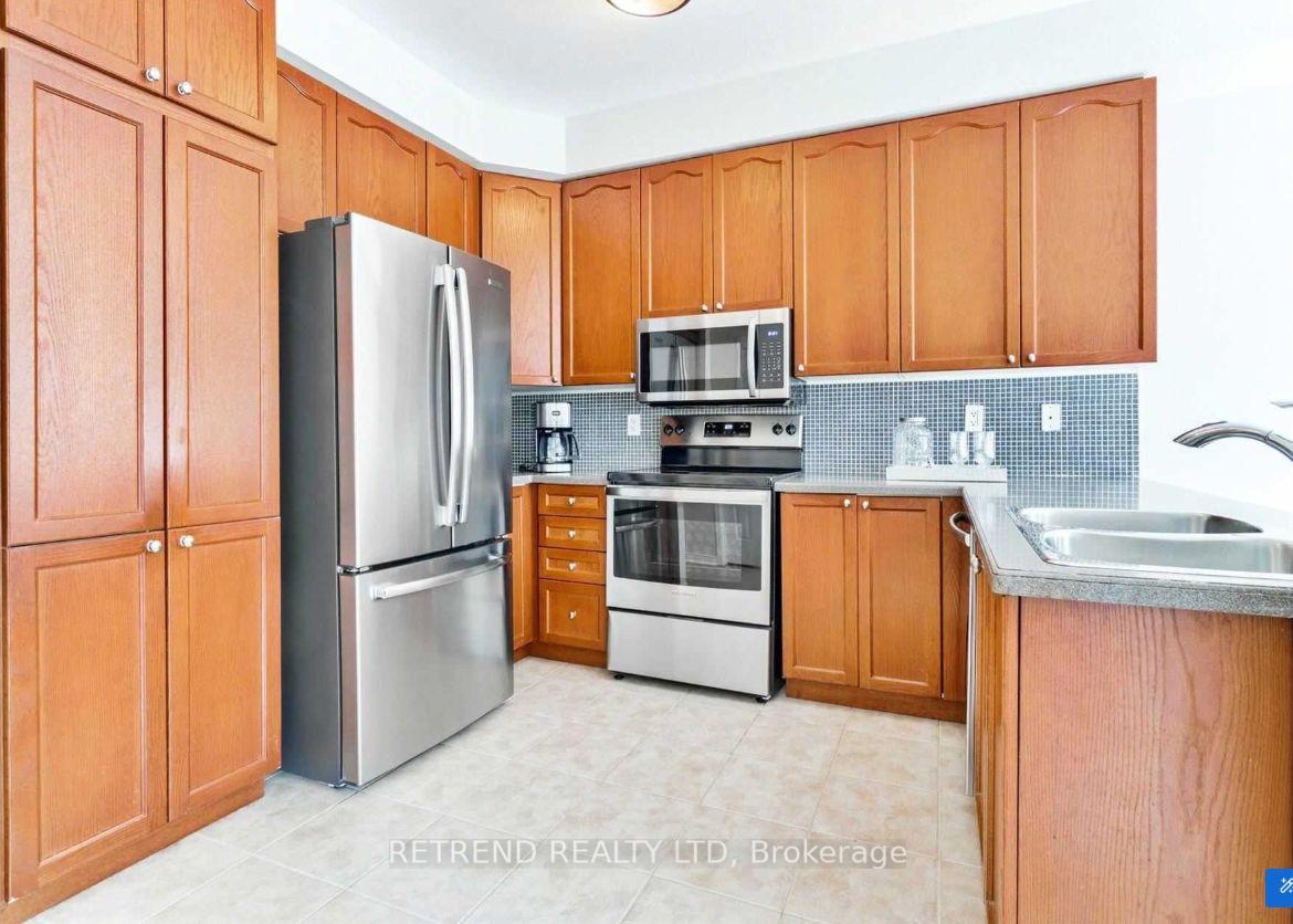 Photo 10 of 23 Thomas Legge Crescent, Richmond Hill, Oak Ridges — HOMEH