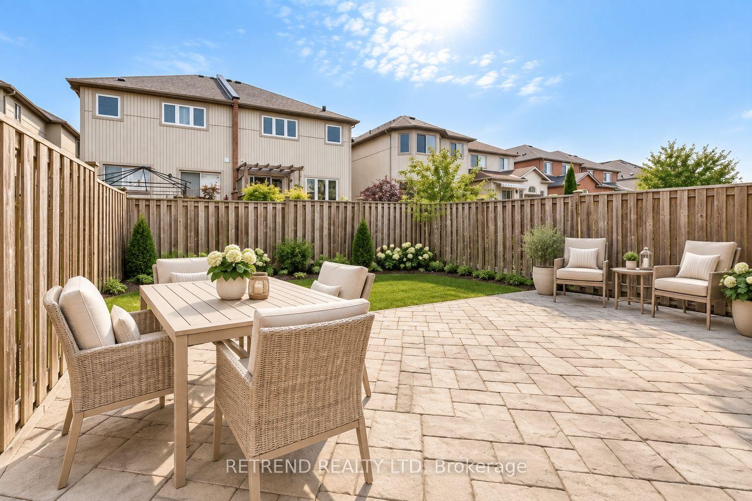 Photo 14 of 23 Thomas Legge Crescent, Richmond Hill, Oak Ridges — HOMEH