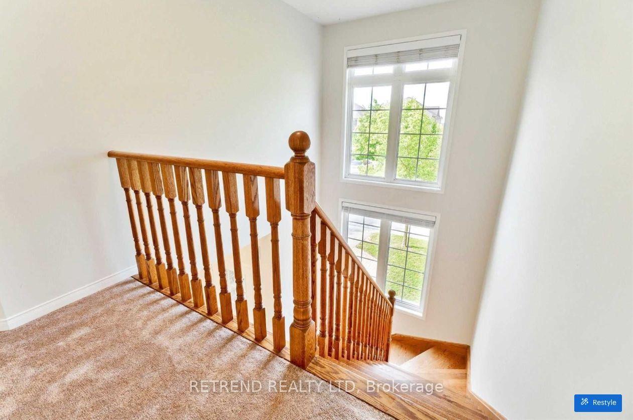 Photo 16 of 23 Thomas Legge Crescent, Richmond Hill, Oak Ridges — HOMEH