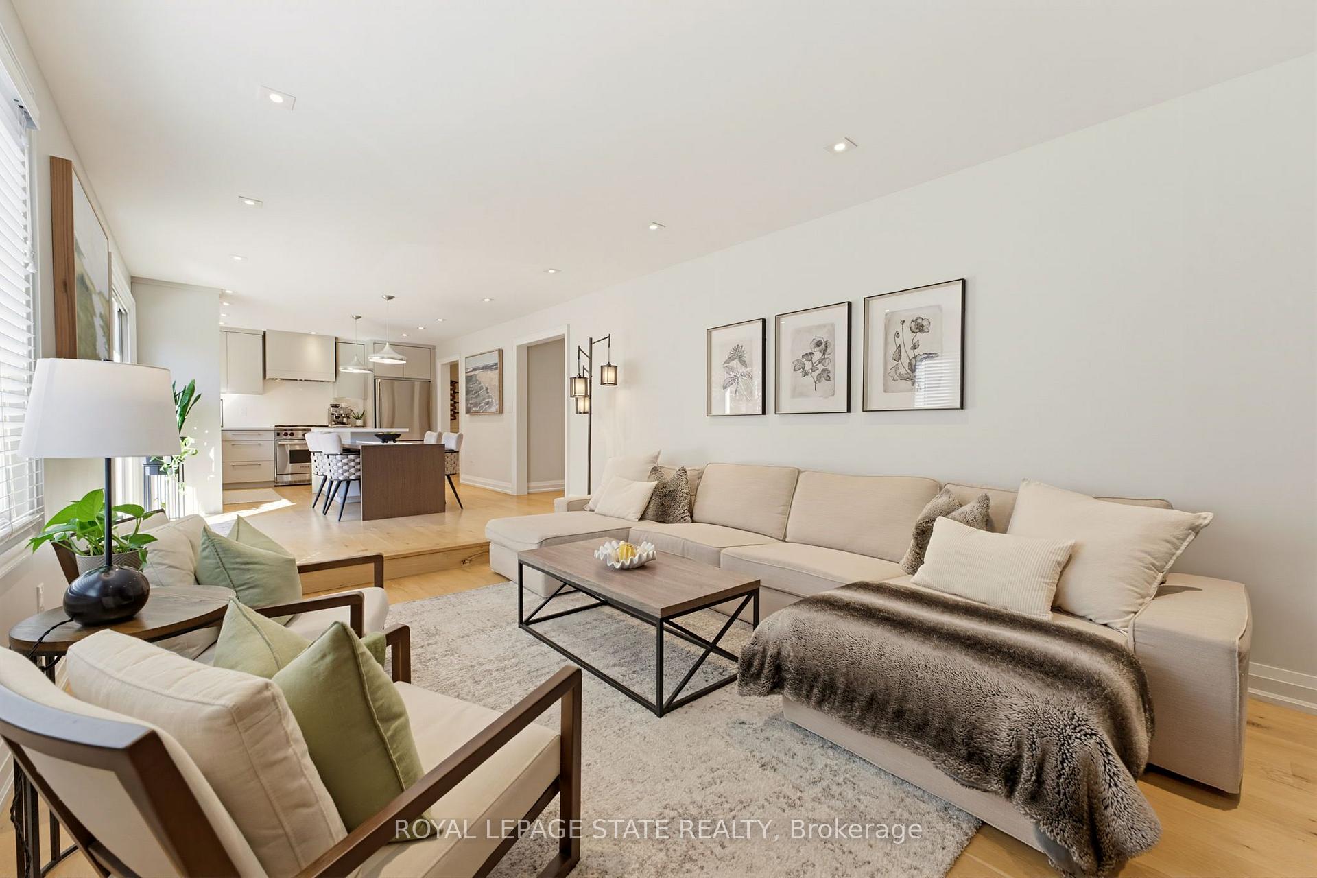 Photo 10 of 212 Stadacona Avenue, Hamilton, Ancaster — HOMEH