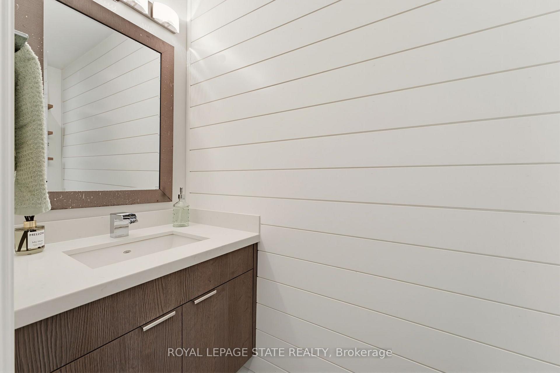 Photo 12 of 212 Stadacona Avenue, Hamilton, Ancaster — HOMEH
