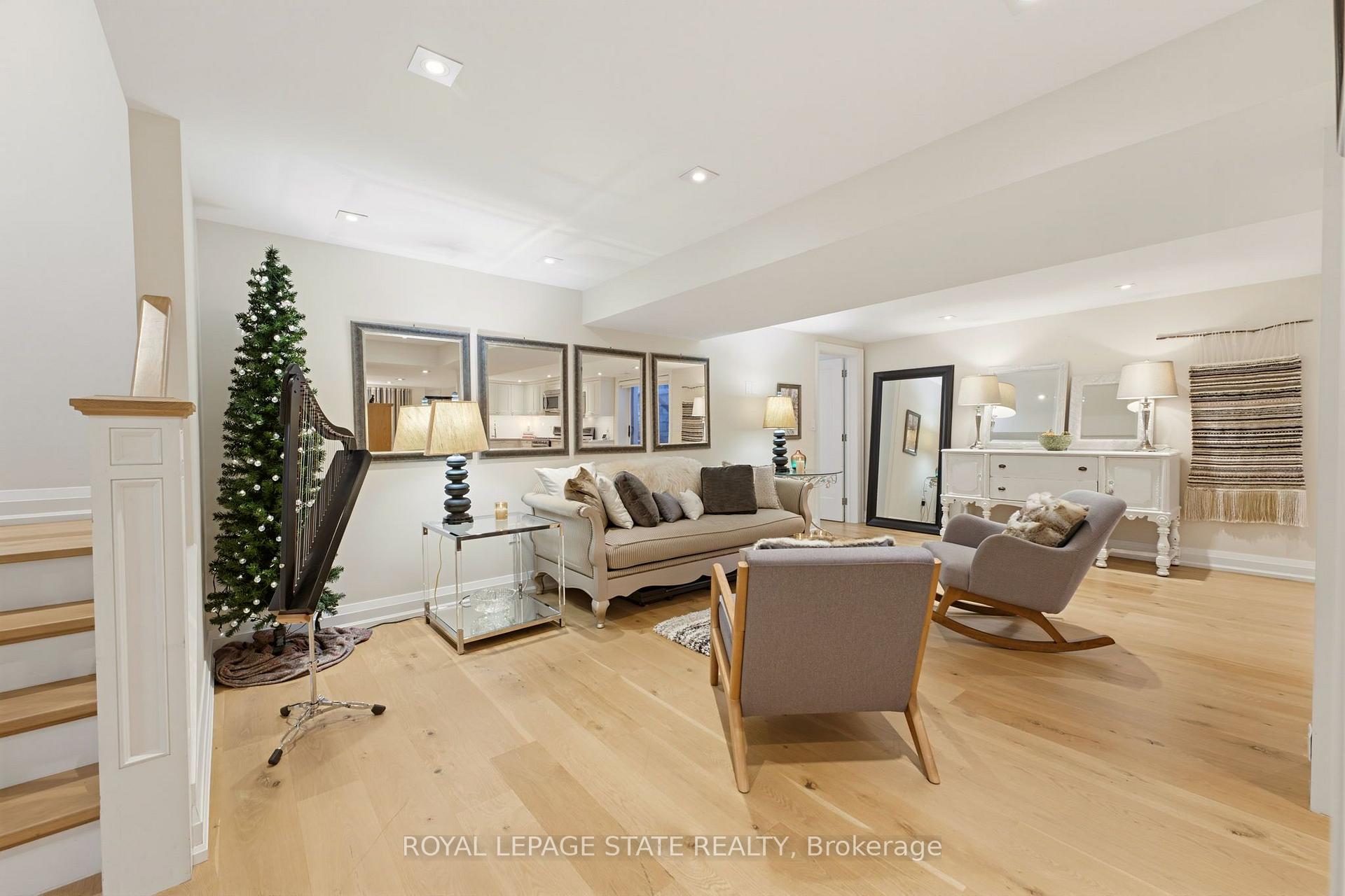 Photo 24 of 212 Stadacona Avenue, Hamilton, Ancaster — HOMEH