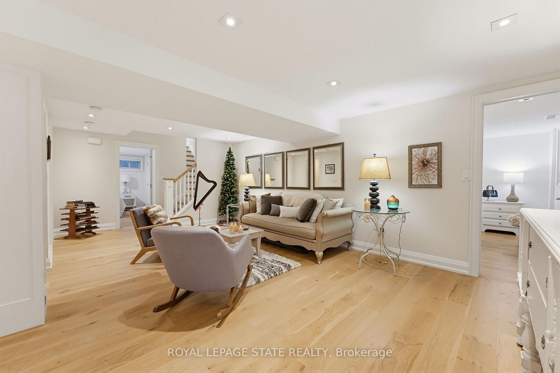 Photo 25 of 212 Stadacona Avenue, Hamilton, Ancaster — HOMEH