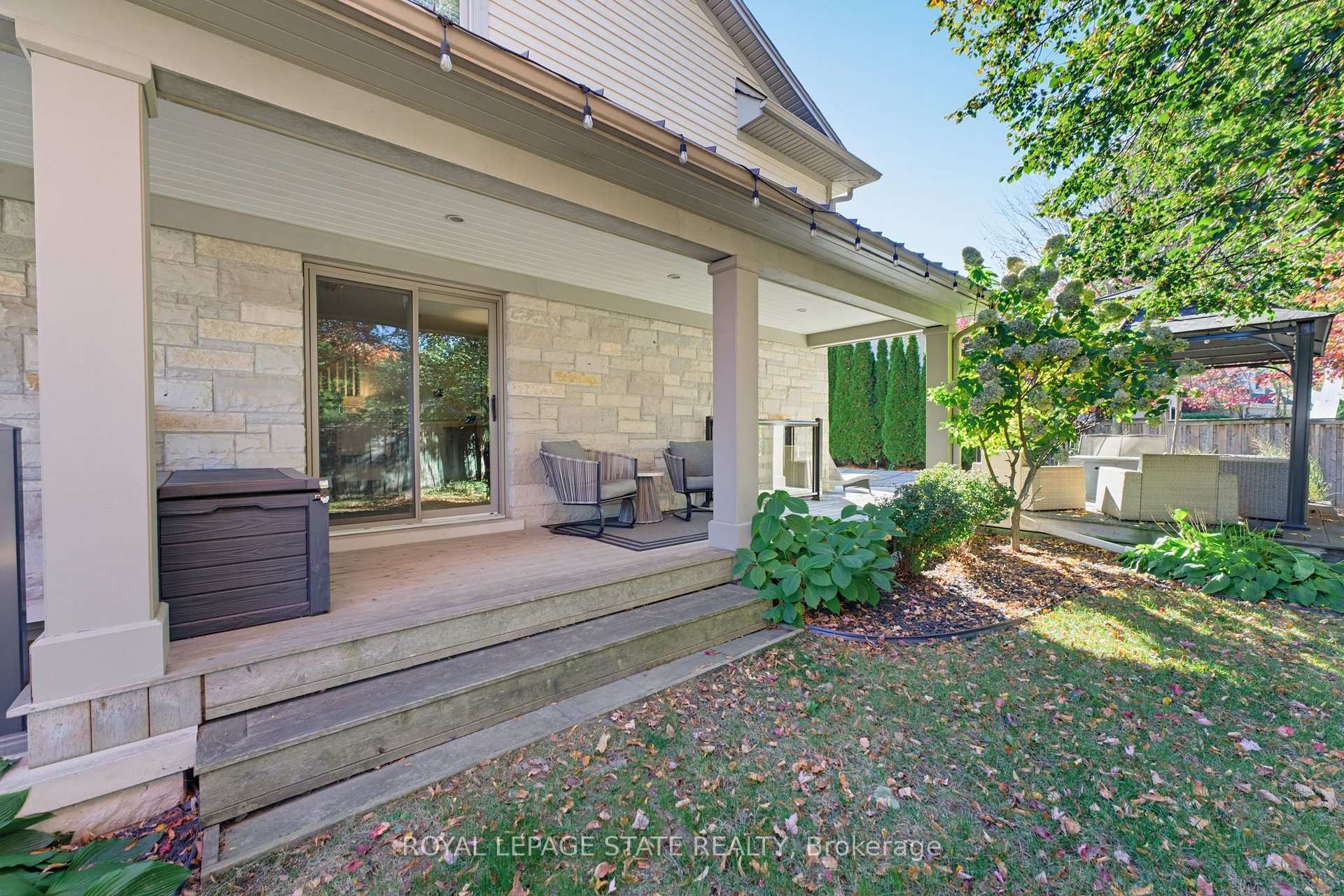 Photo 34 of 212 Stadacona Avenue, Hamilton, Ancaster — HOMEH