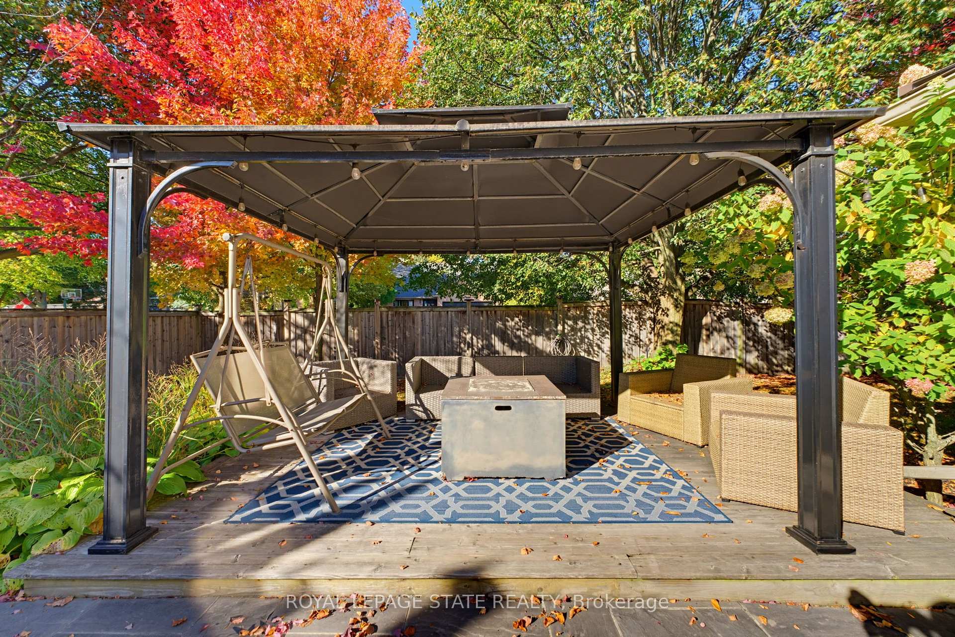 Photo 36 of 212 Stadacona Avenue, Hamilton, Ancaster — HOMEH