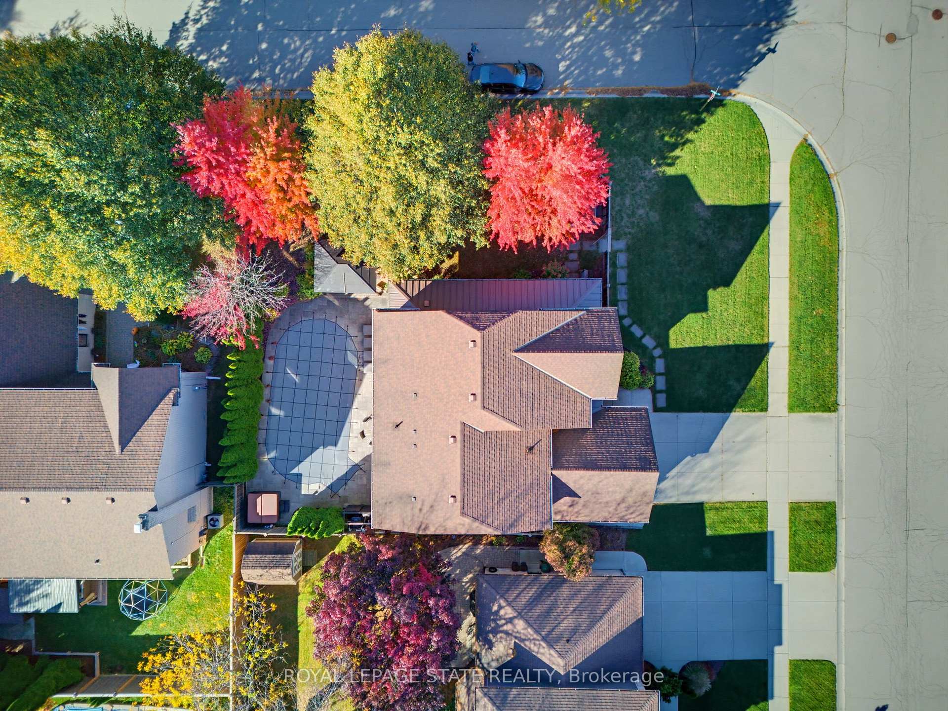 Photo 39 of 212 Stadacona Avenue, Hamilton, Ancaster — HOMEH