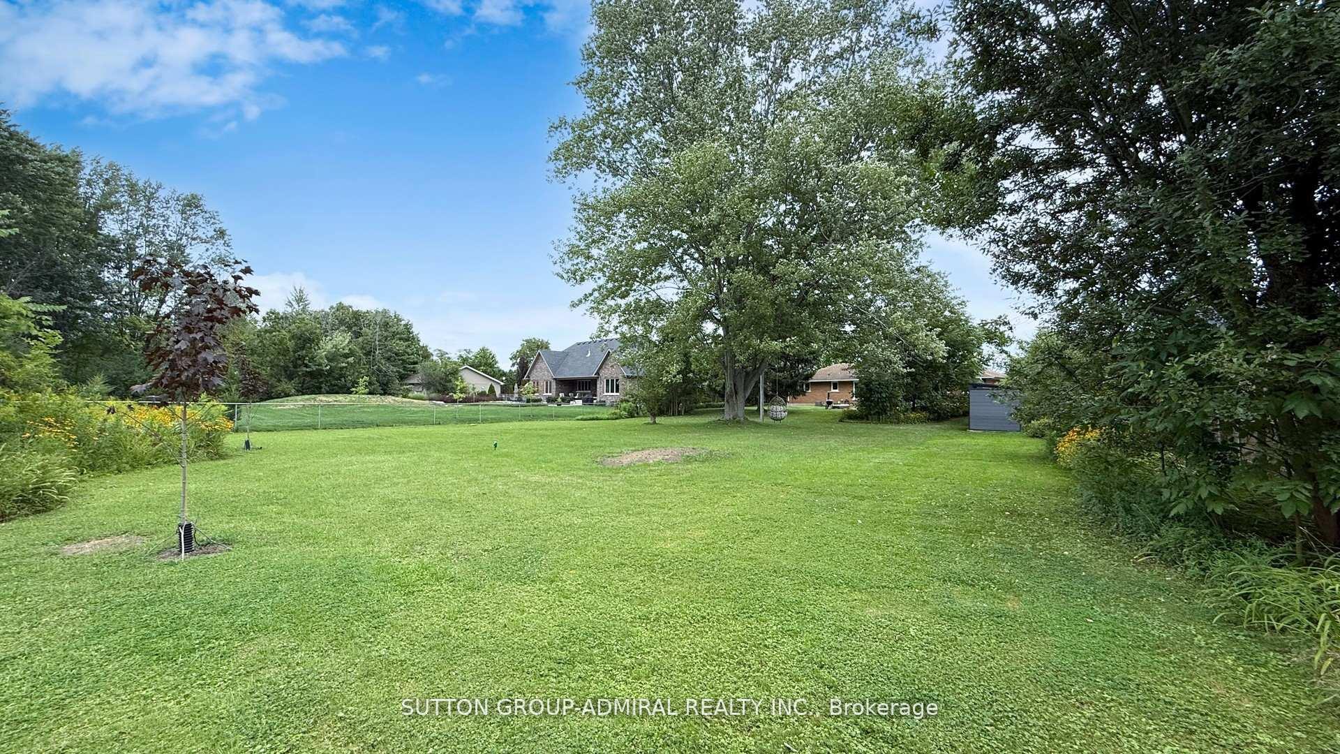 Photo 32 of Unit Main, 9767 Niagara River Parkway, Niagara Falls, Lyons Creek — HOMEH