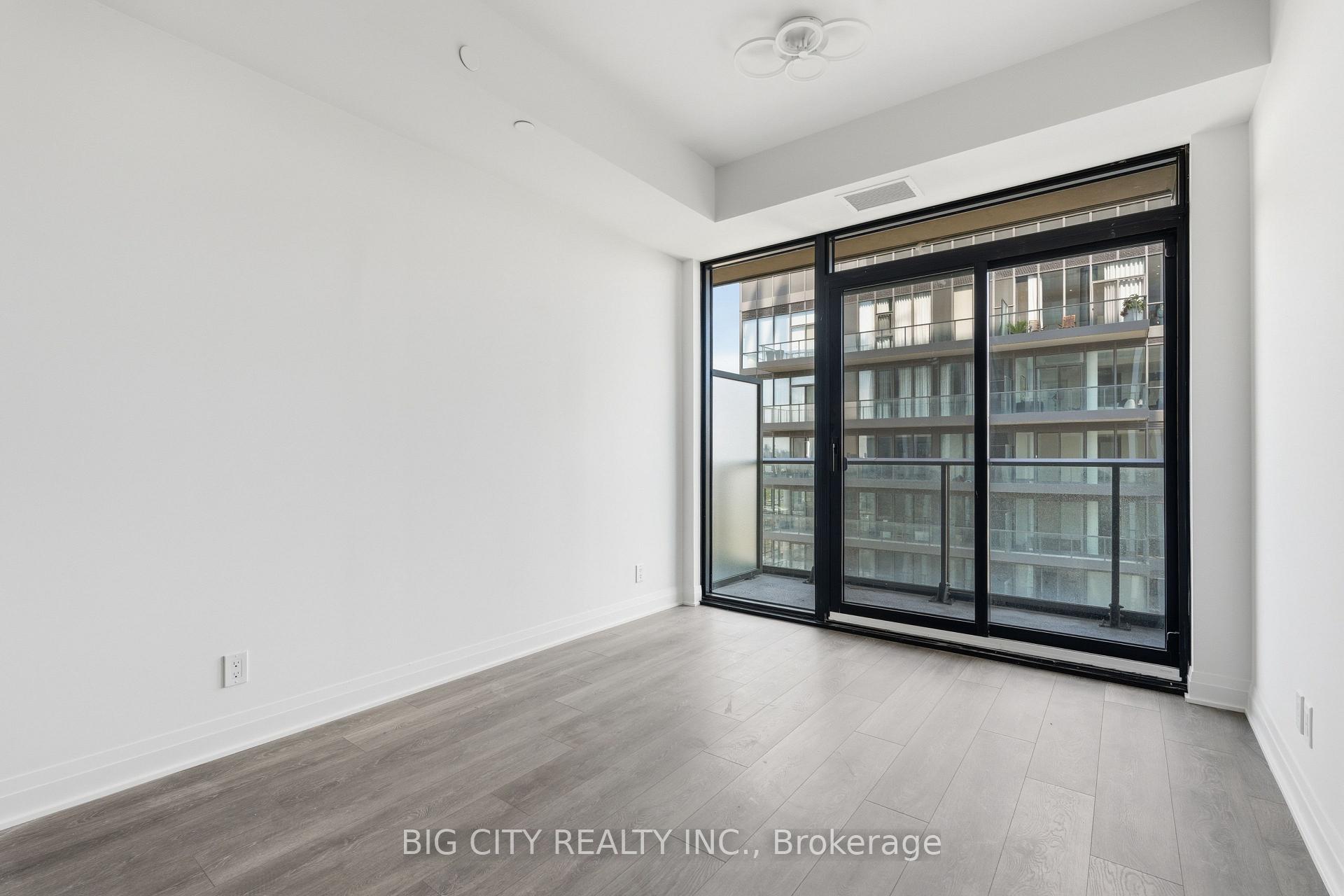 Photo 10 of Unit 1206, 25 Frederick Todd Way, Toronto, Leaside — HOMEH