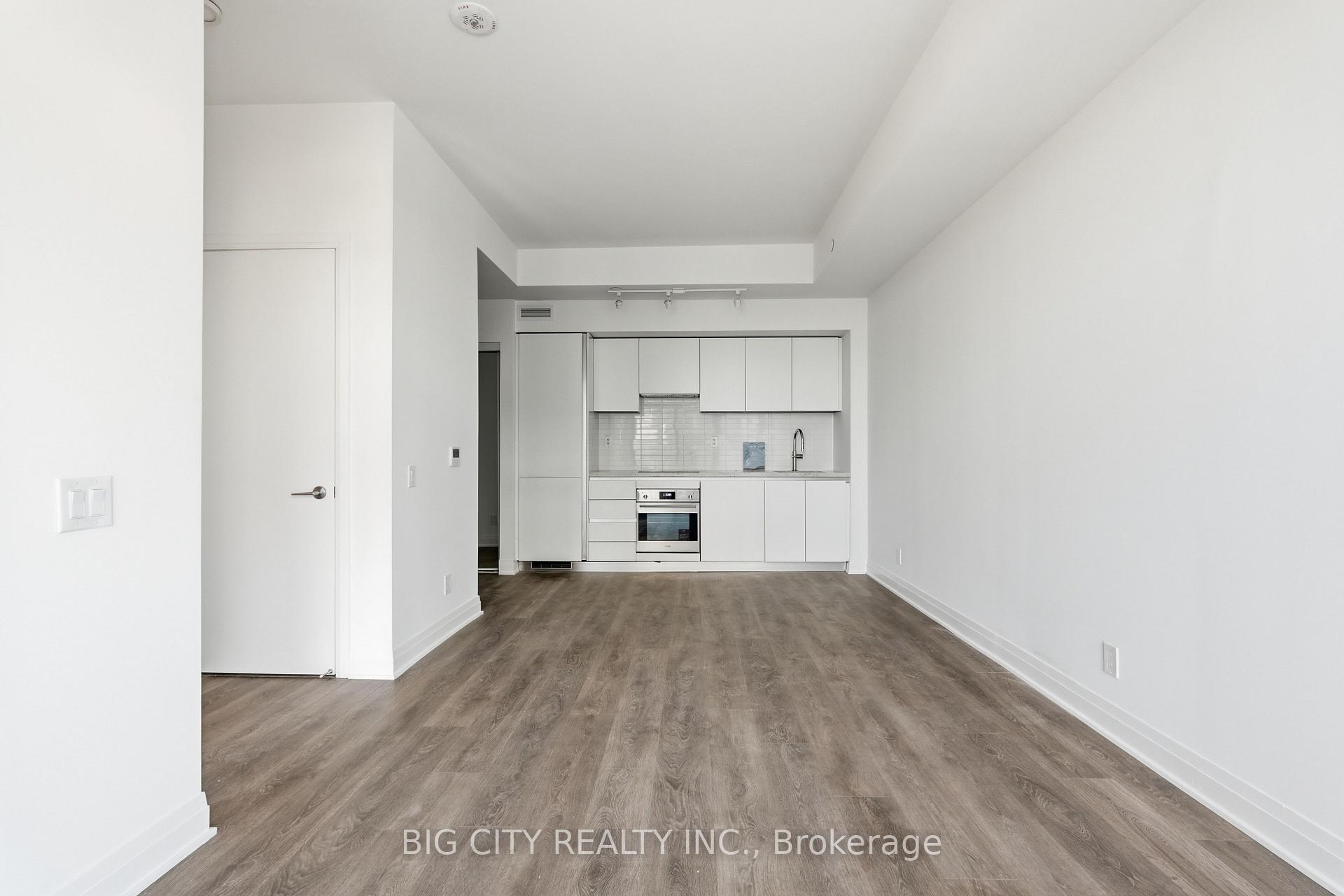 Photo 12 of Unit 1206, 25 Frederick Todd Way, Toronto, Leaside — HOMEH