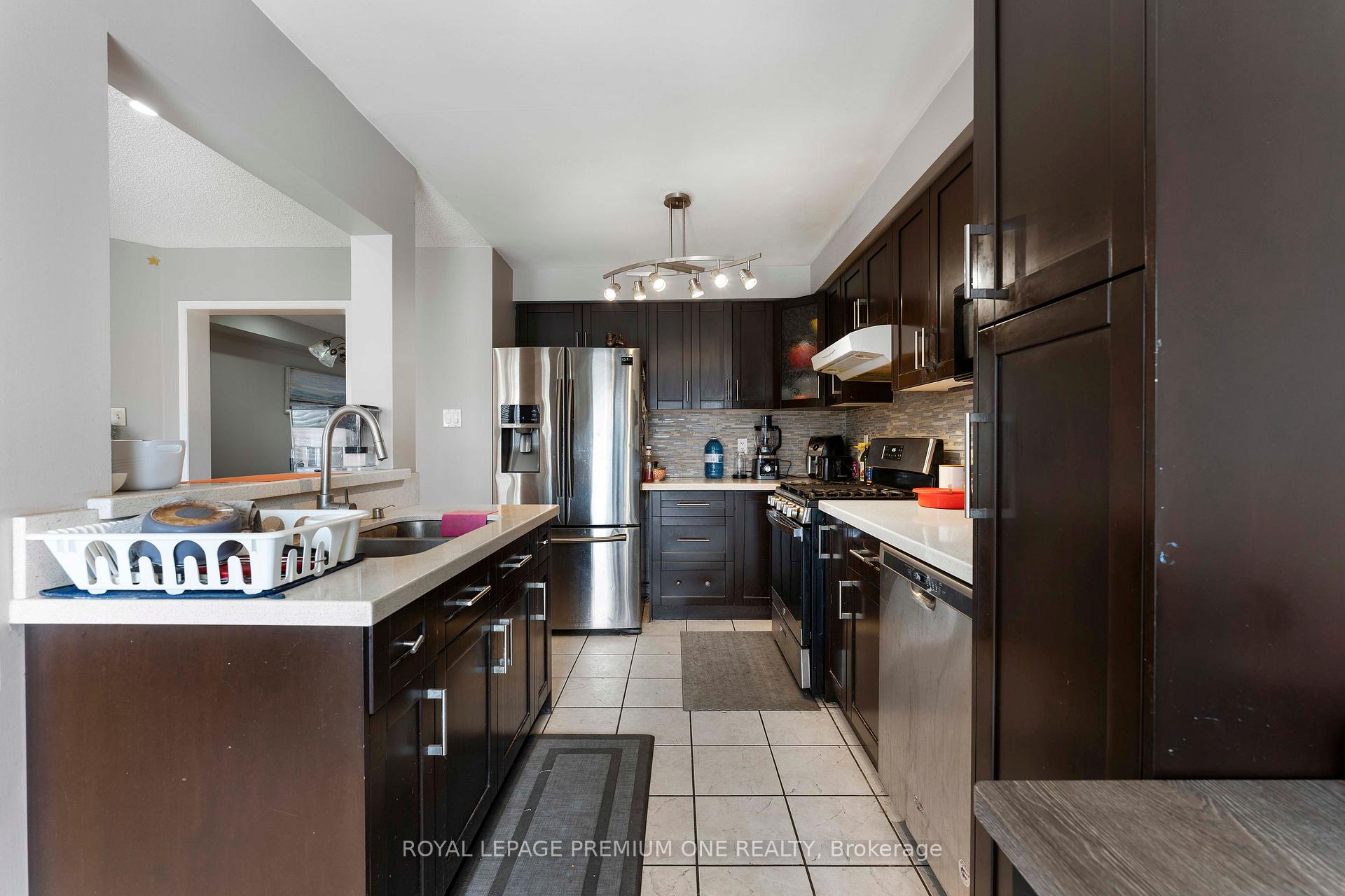 Photo 11 of 167 Parktree Drive, Vaughan, Maple — HOMEH