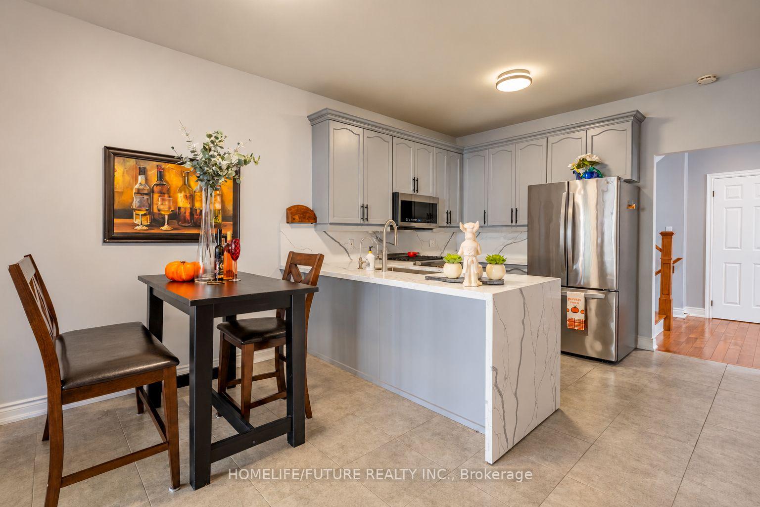Photo 11 of 28 Montague Avenue, Clarington, Courtice — HOMEH