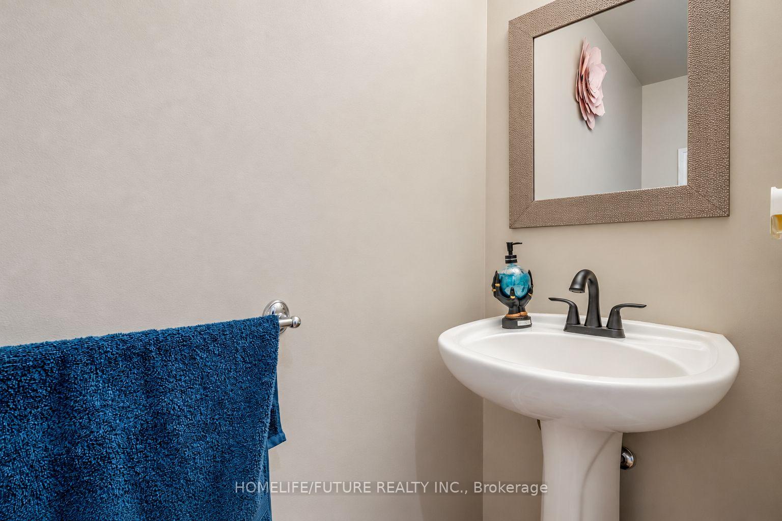 Photo 13 of 28 Montague Avenue, Clarington, Courtice — HOMEH