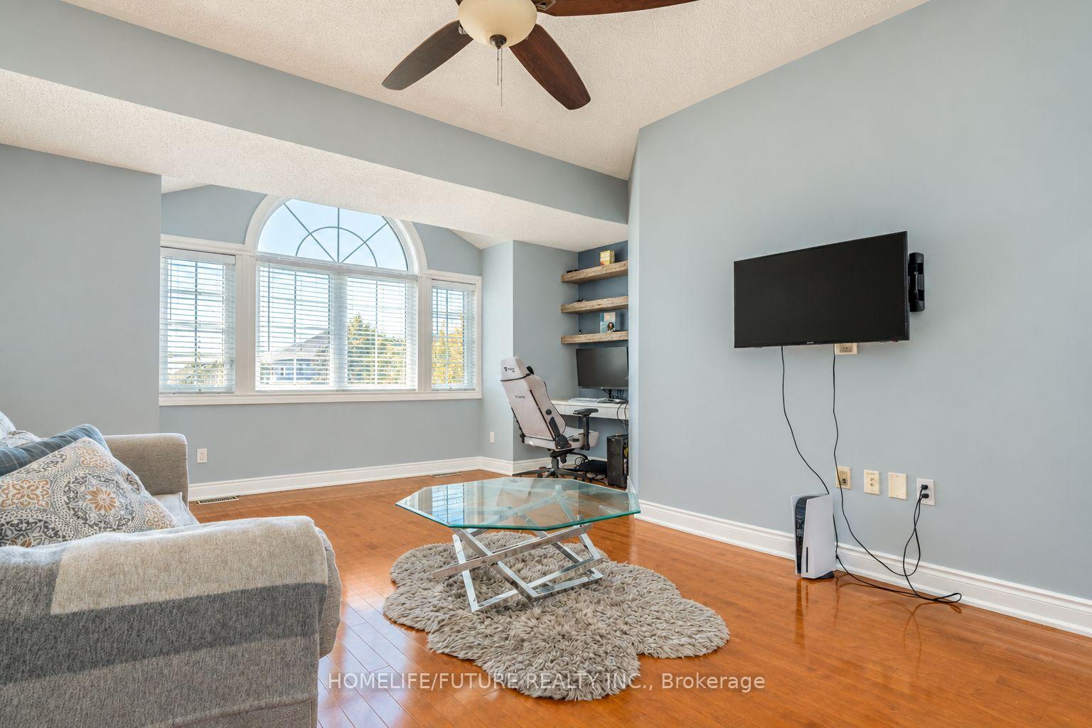 Photo 16 of 28 Montague Avenue, Clarington, Courtice — HOMEH