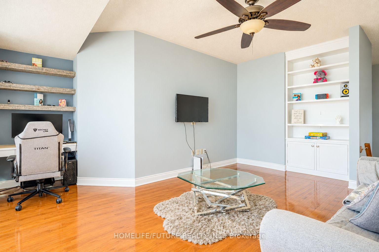 Photo 18 of 28 Montague Avenue, Clarington, Courtice — HOMEH