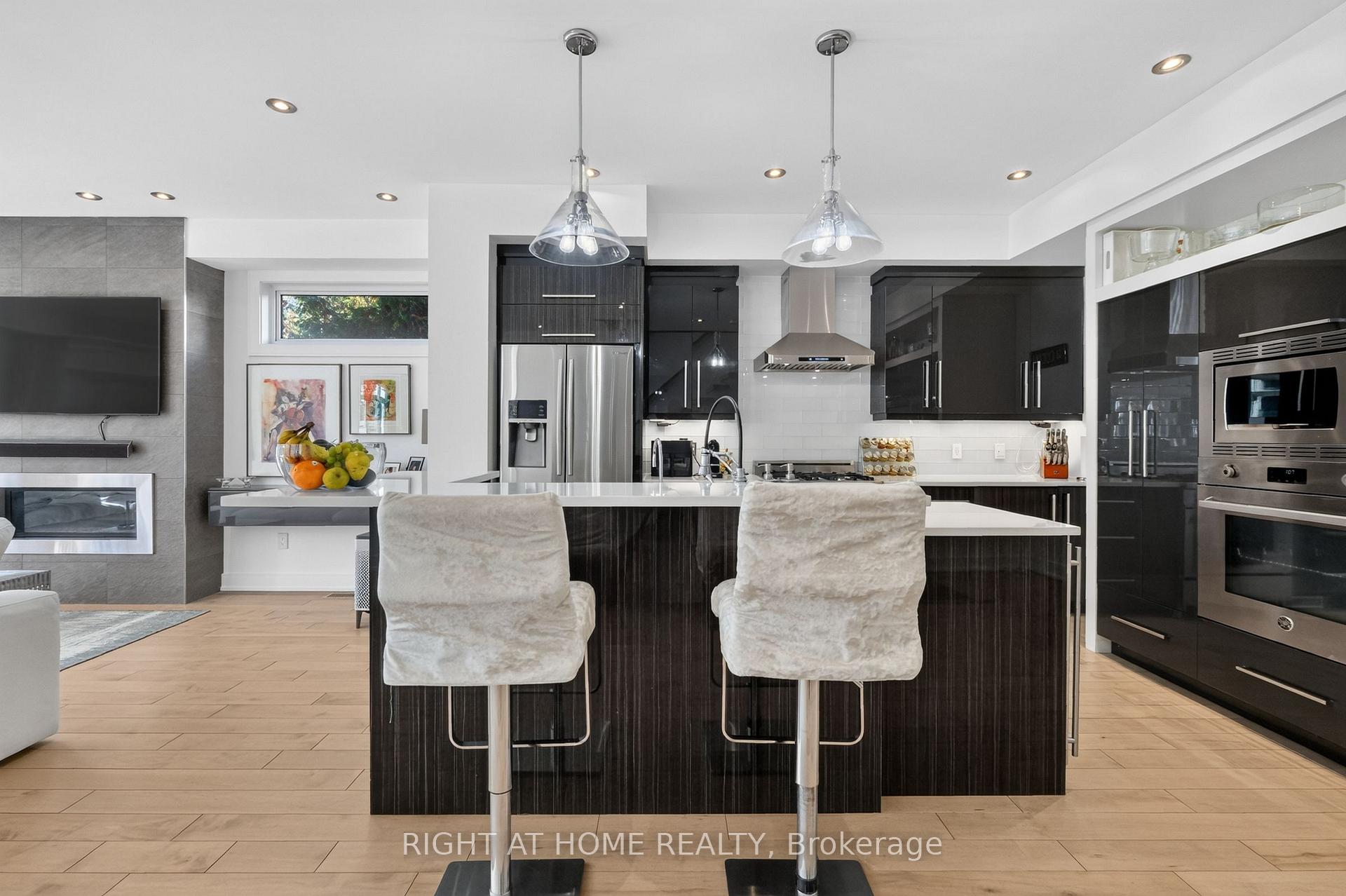 Photo 12 of 420 Athlone Avenue, Ottawa, Westboro/Hampton Park — HOMEH