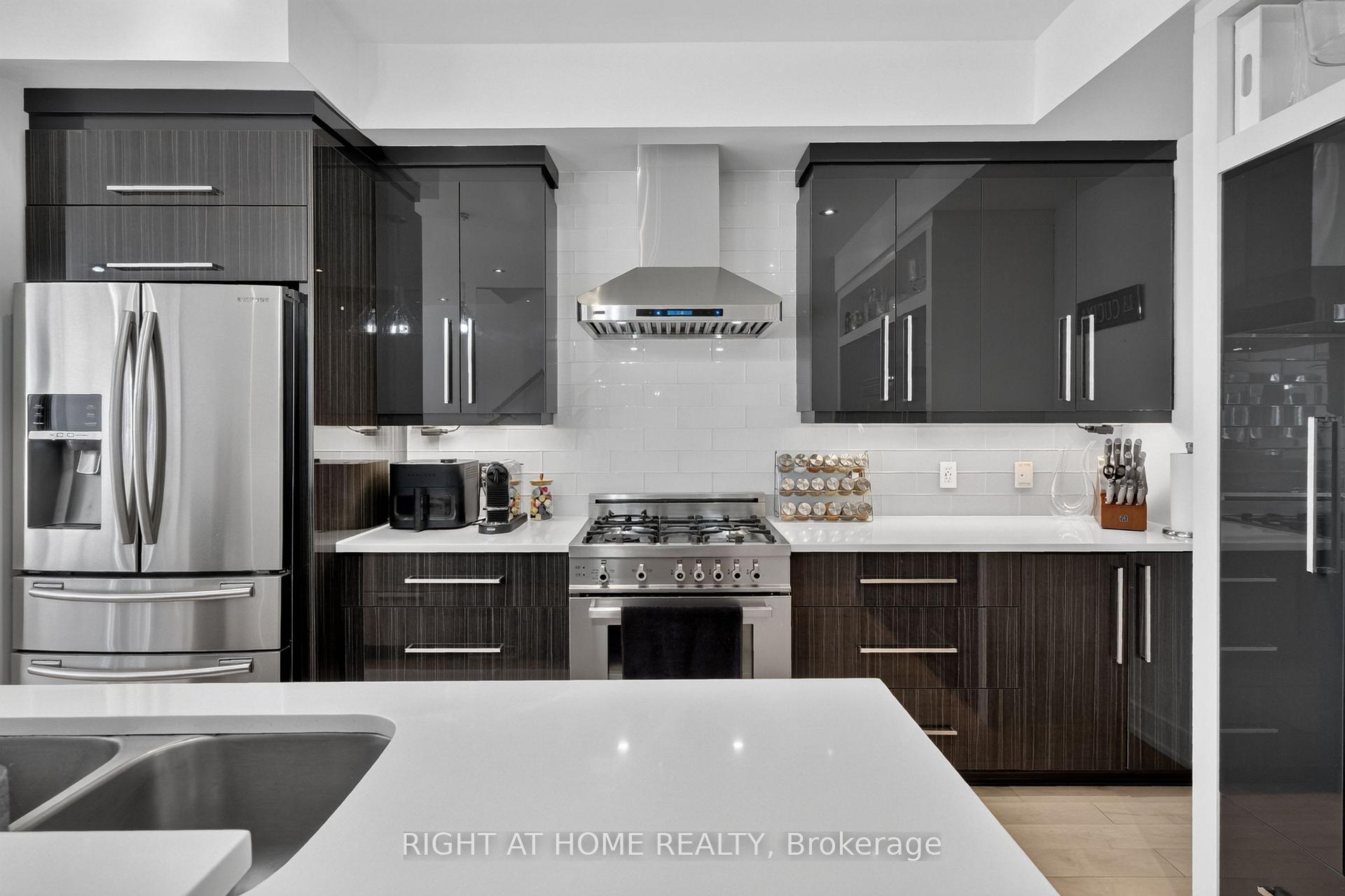 Photo 13 of 420 Athlone Avenue, Ottawa, Westboro/Hampton Park — HOMEH