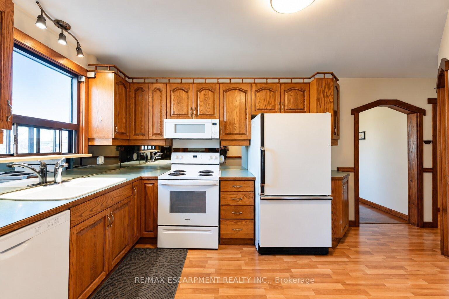 Photo 10 of 28 Shadyside Avenue, Hamilton, Burkholme — HOMEH
