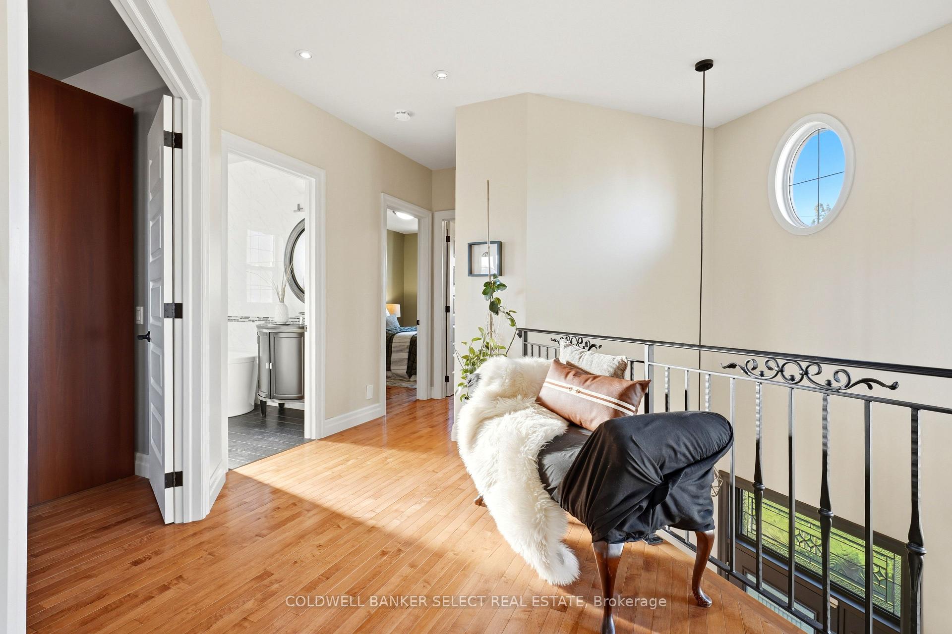Photo 23 of 854 Sixth Street, Mississauga, Lakeview — HOMEH