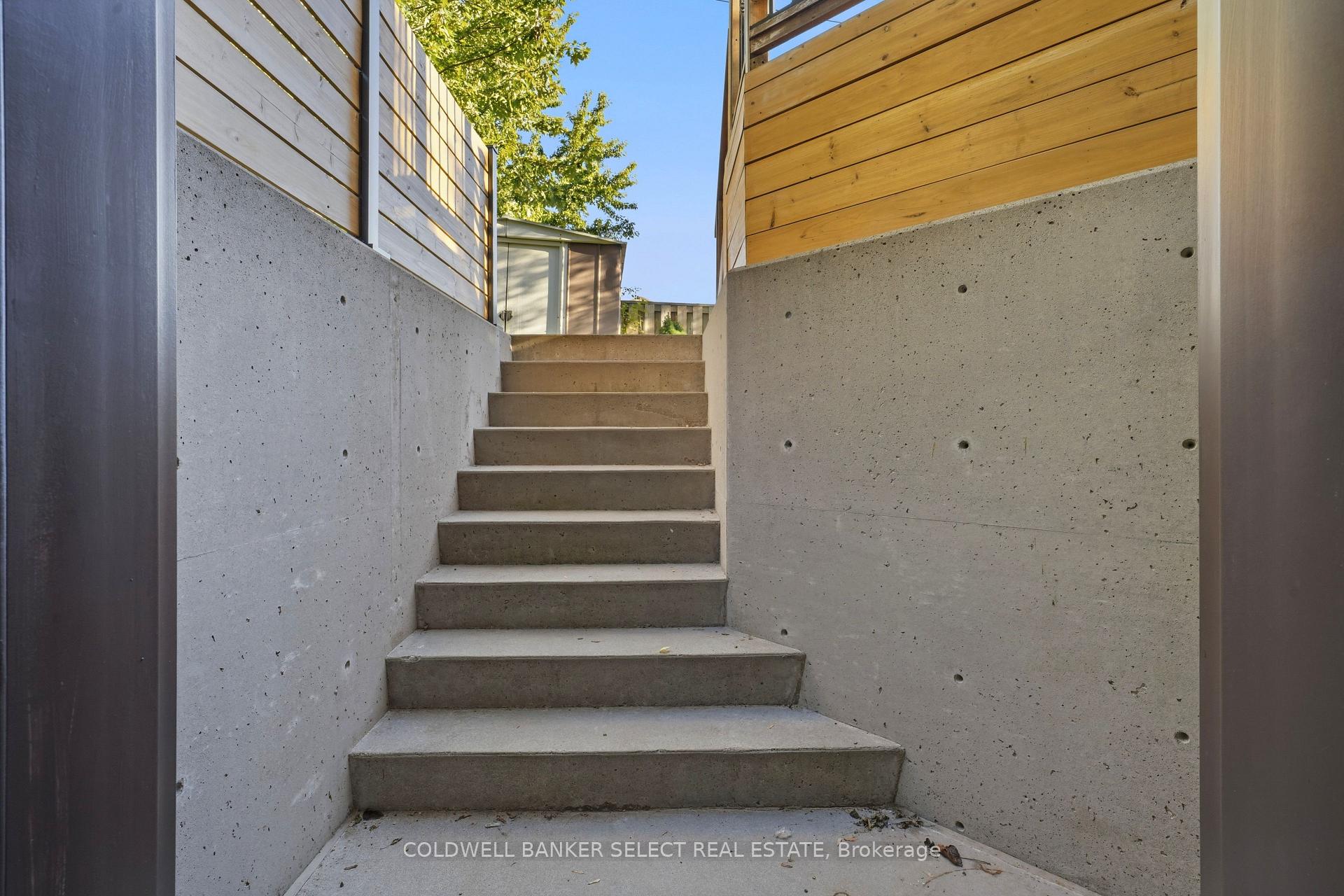 Photo 36 of 854 Sixth Street, Mississauga, Lakeview — HOMEH