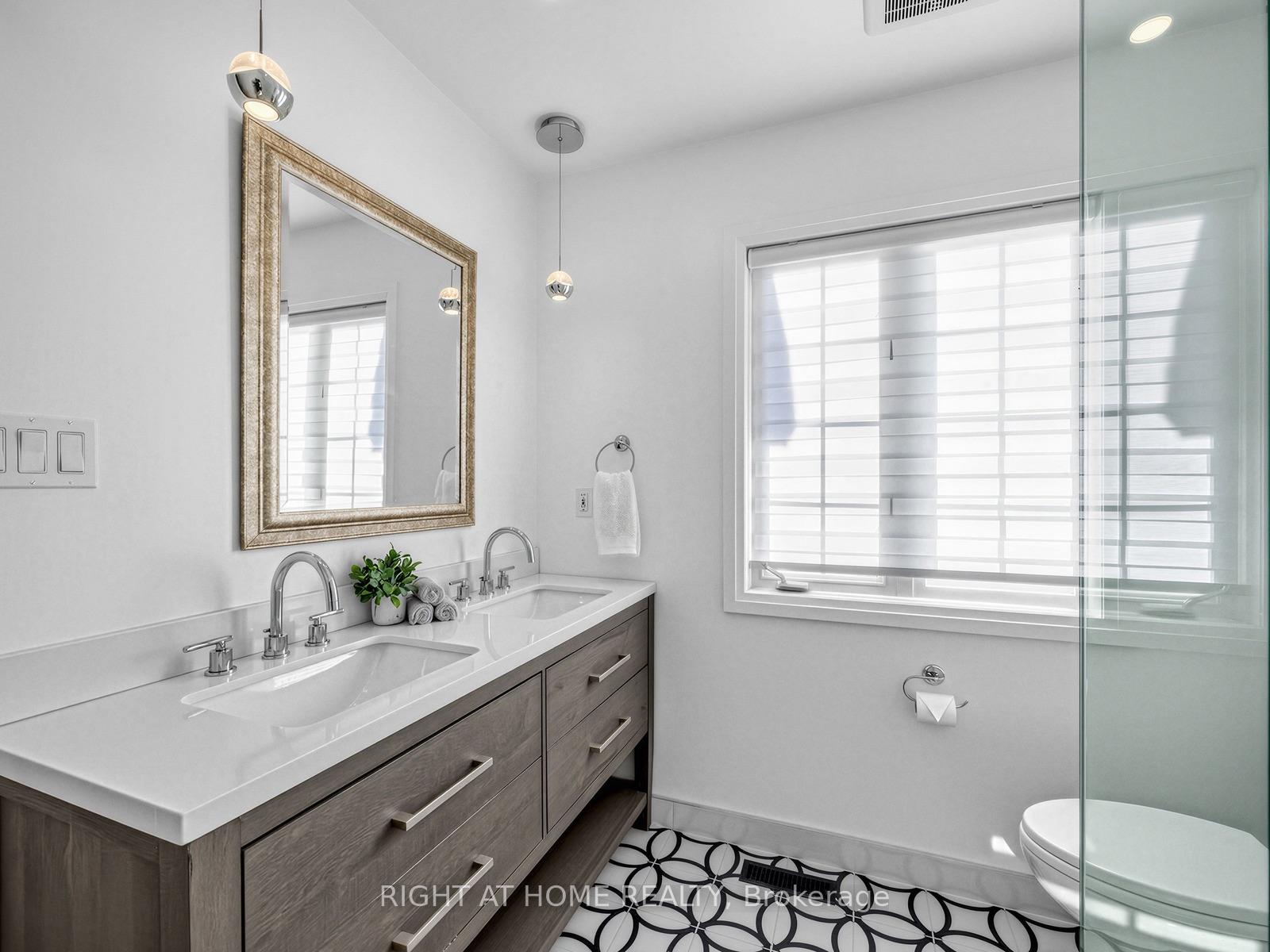 Photo 32 of 7385 Jaysnest Road, Mississauga, Meadowvale — HOMEH