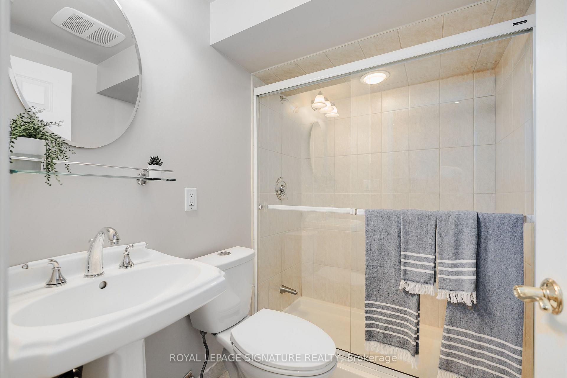 Photo 22 of 11 Bellbury Crescent, North York, Don Valley Village — HOMEH