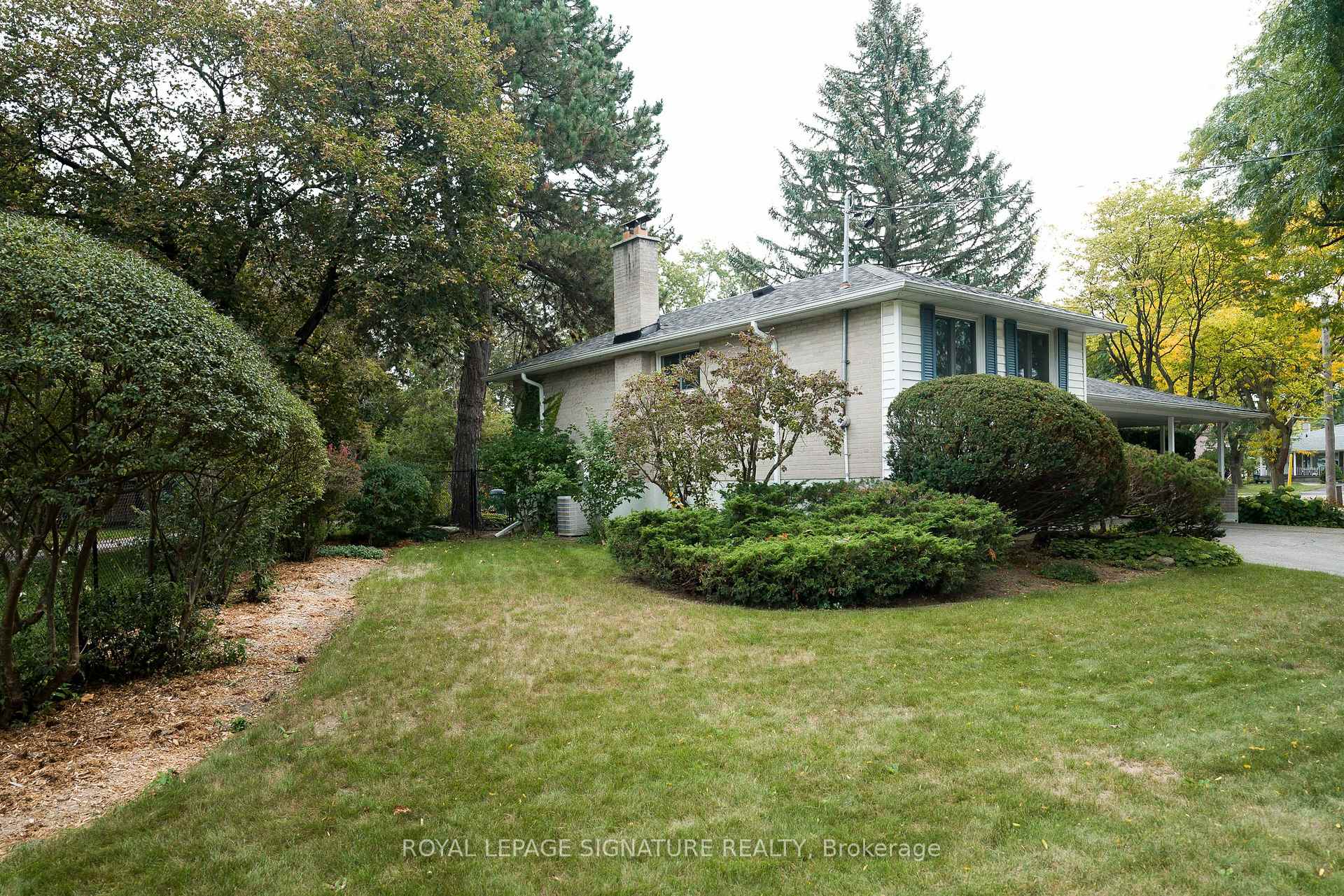 Photo 23 of 11 Bellbury Crescent, North York, Don Valley Village — HOMEH