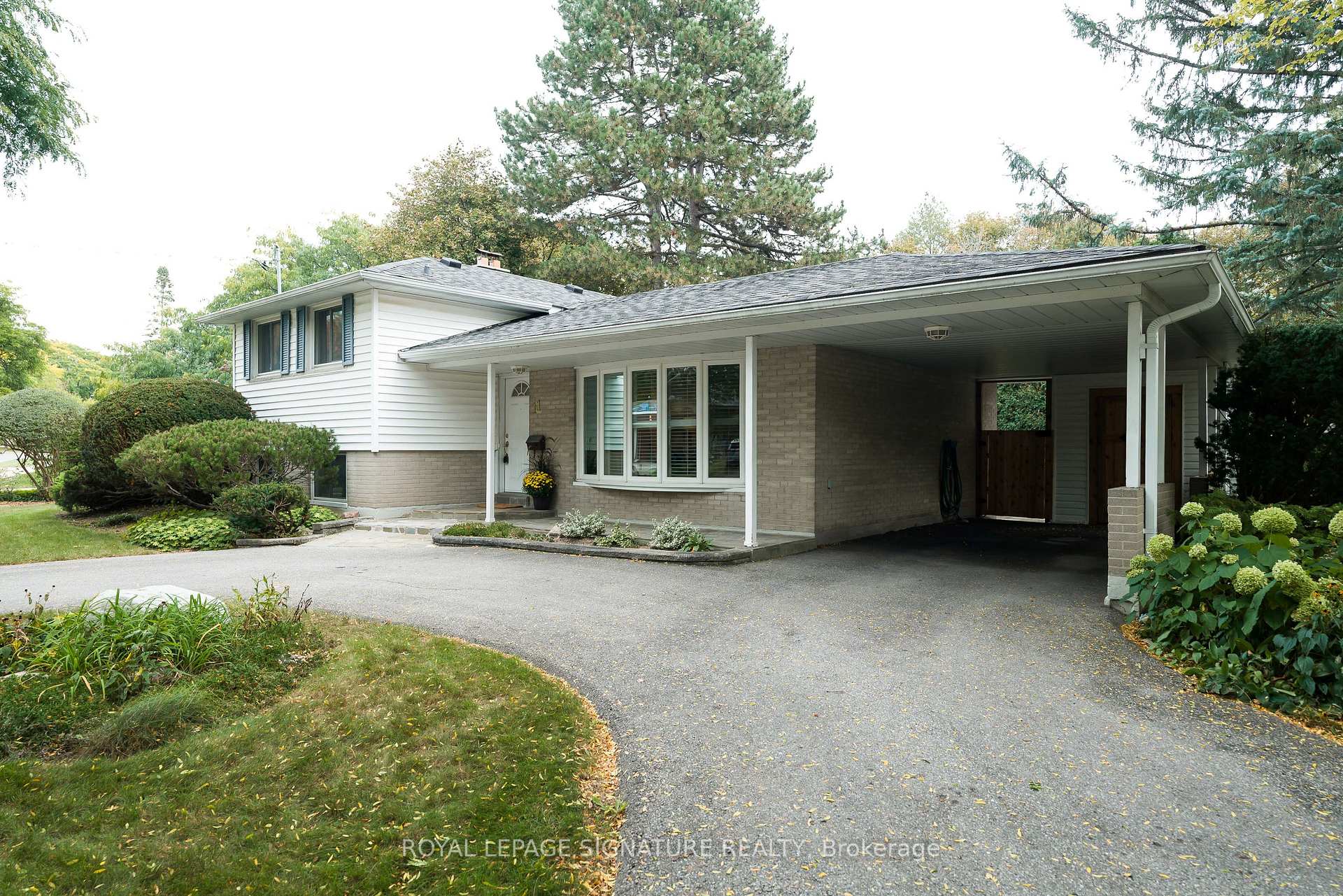 Photo 24 of 11 Bellbury Crescent, North York, Don Valley Village — HOMEH
