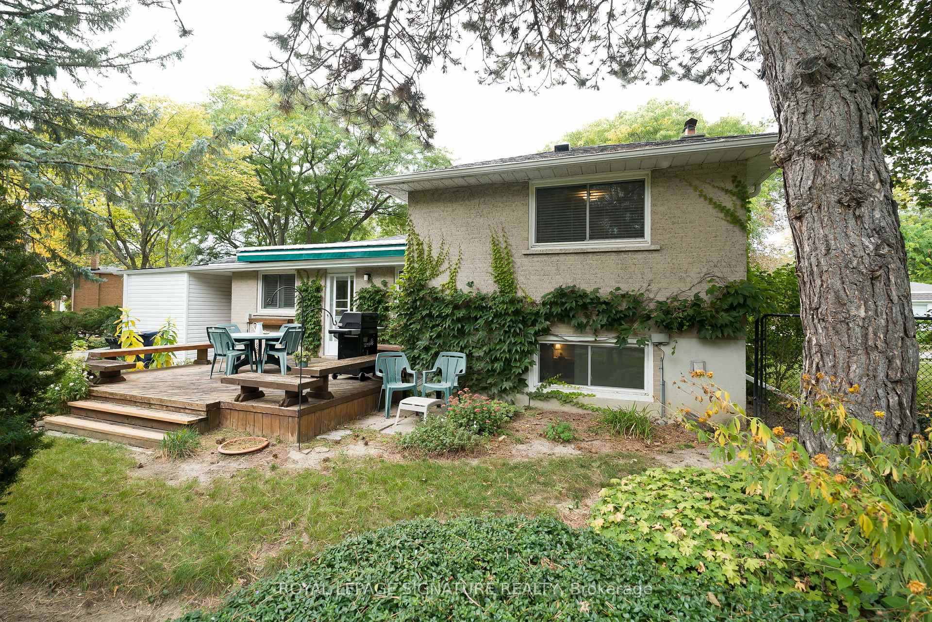 Photo 33 of 11 Bellbury Crescent, North York, Don Valley Village — HOMEH