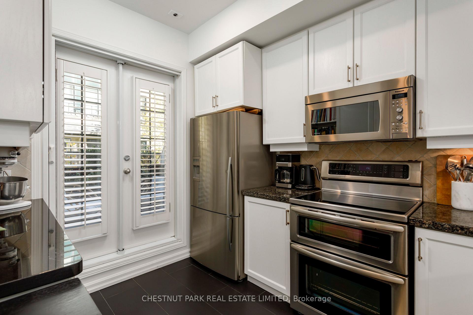 Photo 8 of Unit TH17, 1 Baxter Street, Toronto, Rosedale-Moore Park — HOMEH