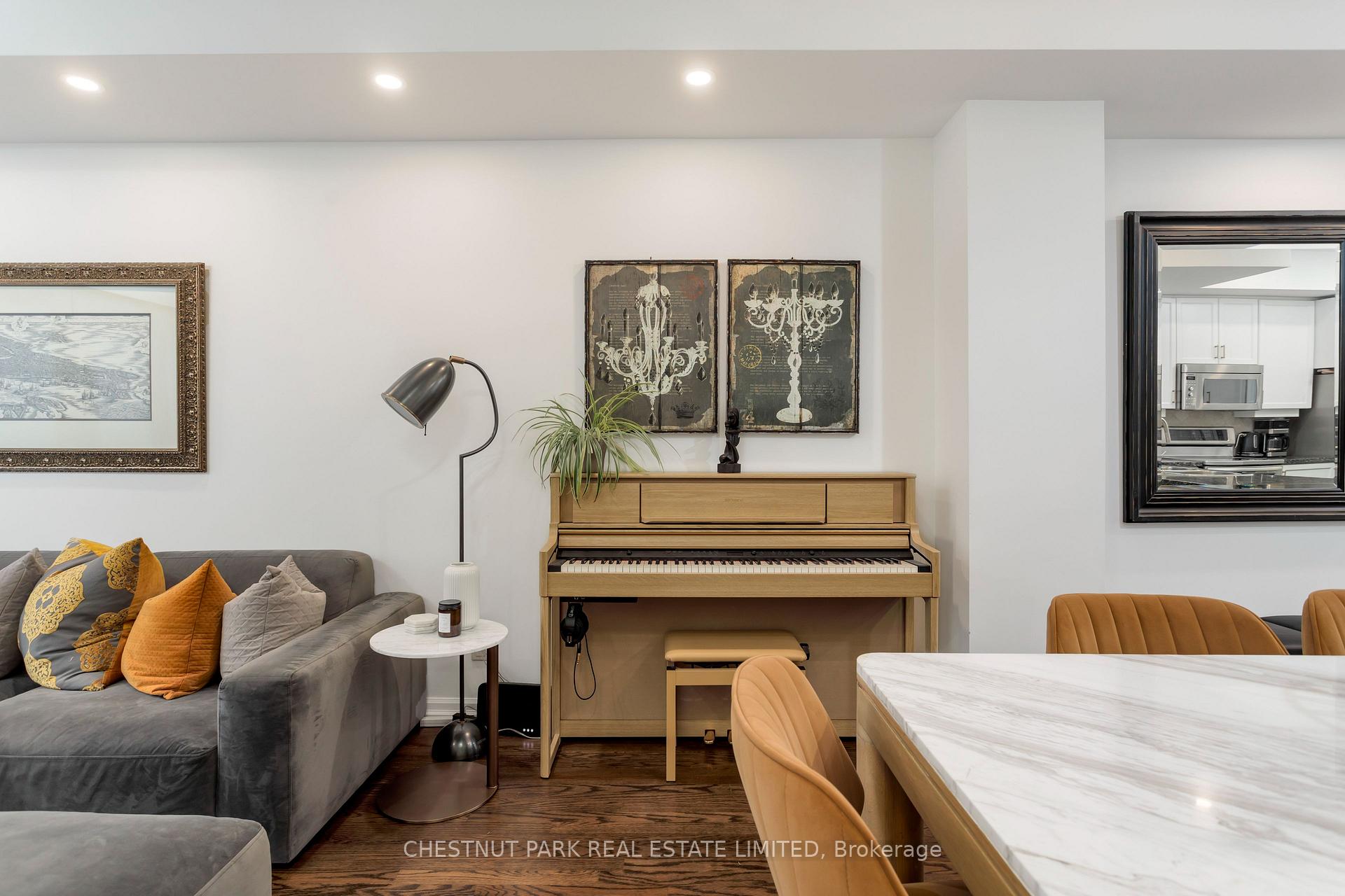 Photo 15 of Unit TH17, 1 Baxter Street, Toronto, Rosedale-Moore Park — HOMEH