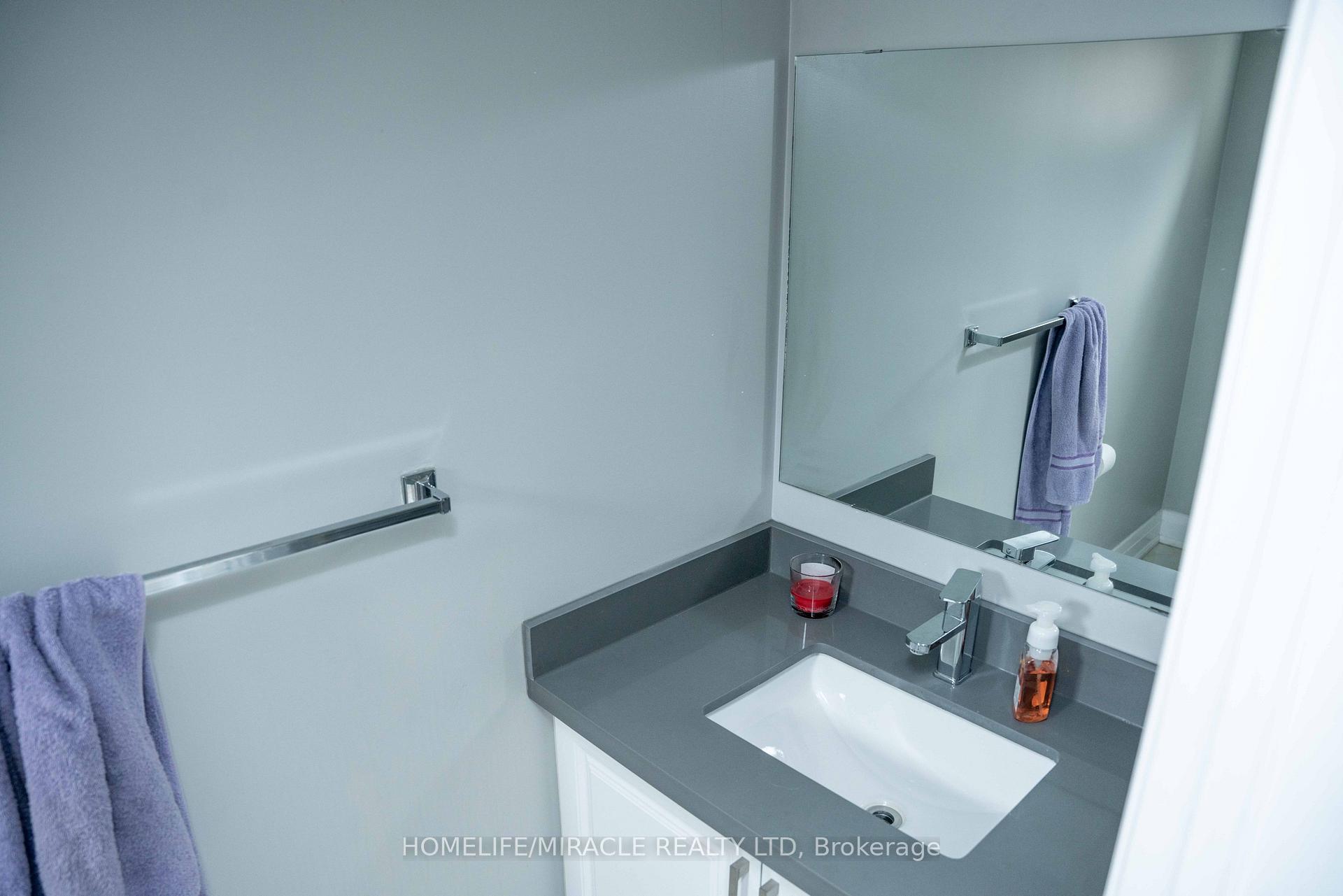 Photo 11 of 52 Creditstone Road, Brampton, Fletcher's Creek South — HOMEH