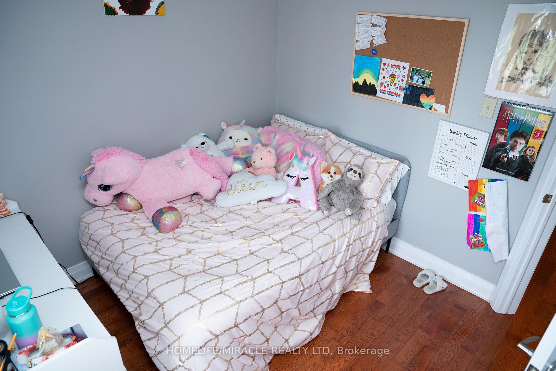 Photo 13 of 52 Creditstone Road, Brampton, Fletcher's Creek South — HOMEH