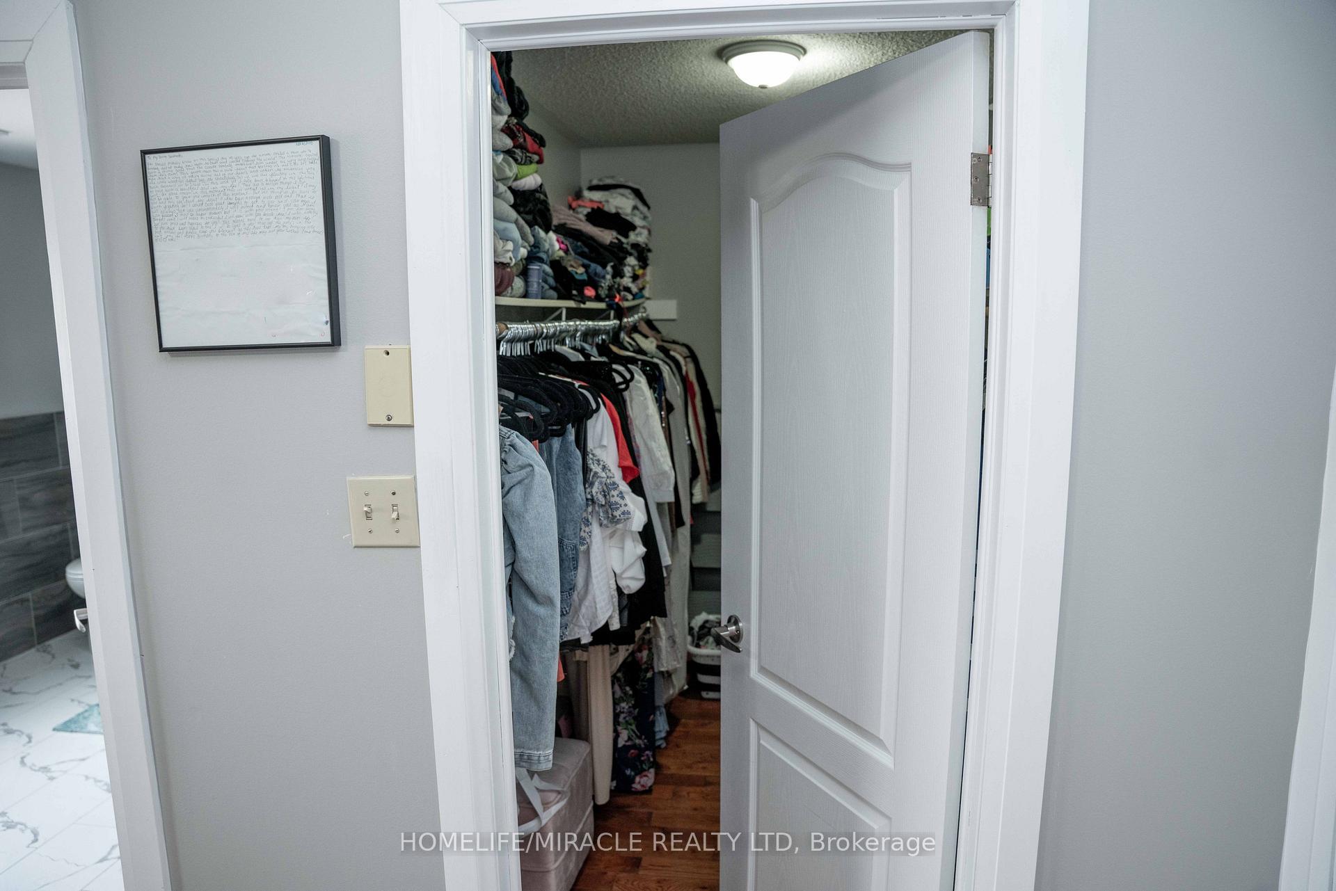 Photo 22 of 52 Creditstone Road, Brampton, Fletcher's Creek South — HOMEH
