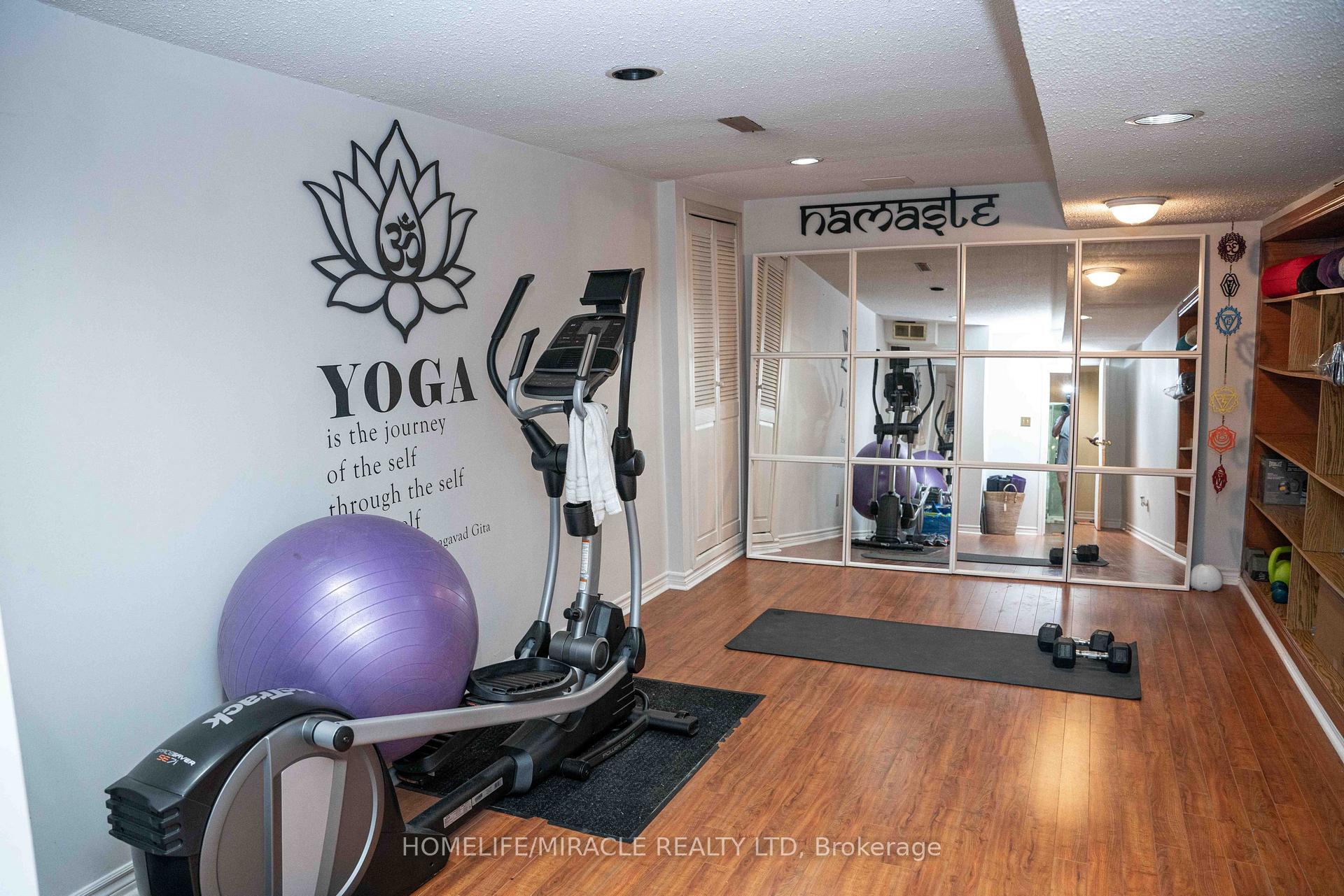 Photo 33 of 52 Creditstone Road, Brampton, Fletcher's Creek South — HOMEH