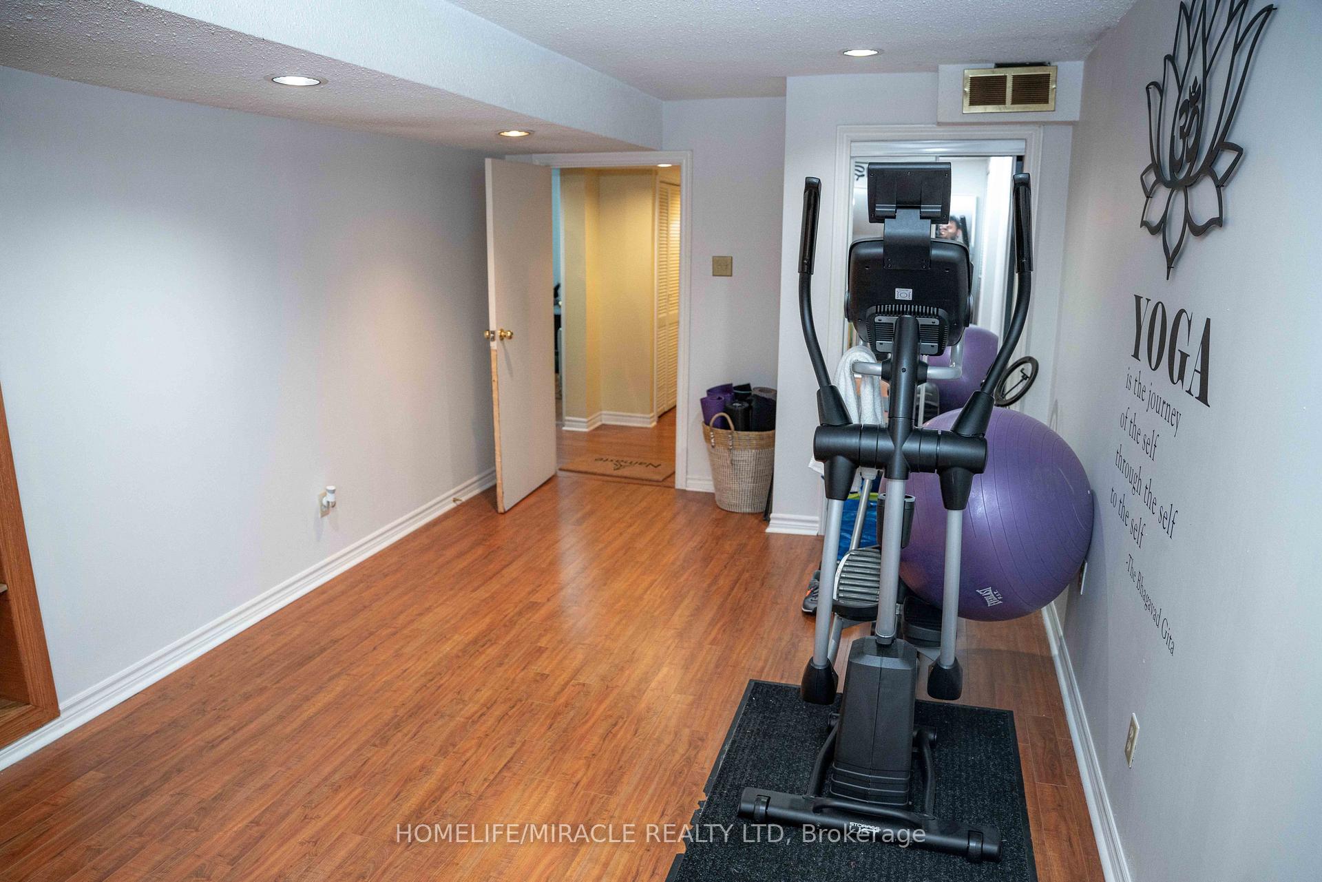Photo 34 of 52 Creditstone Road, Brampton, Fletcher's Creek South — HOMEH