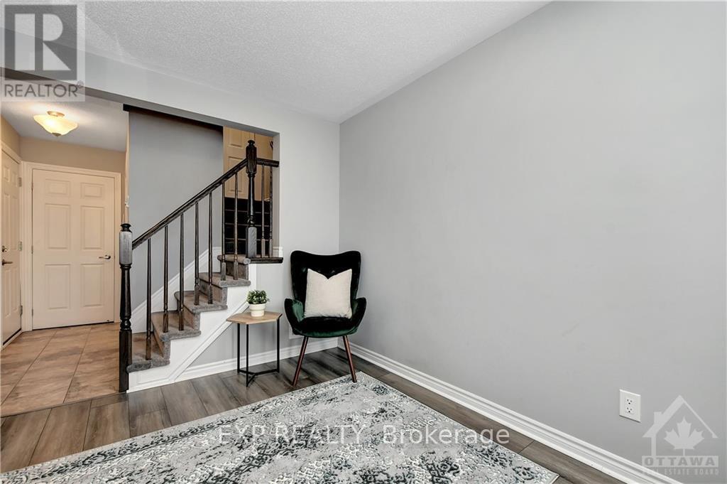 Photo 2 of 181 Par-La-Ville Circle, Ottawa, Stittsville (North) — HOMEH