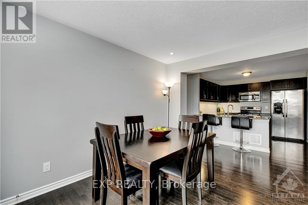 Photo 8 of 181 Par-La-Ville Circle, Ottawa, Stittsville (North) — HOMEH