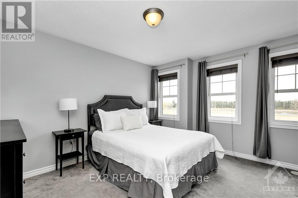 Photo 12 of 181 Par-La-Ville Circle, Ottawa, Stittsville (North) — HOMEH