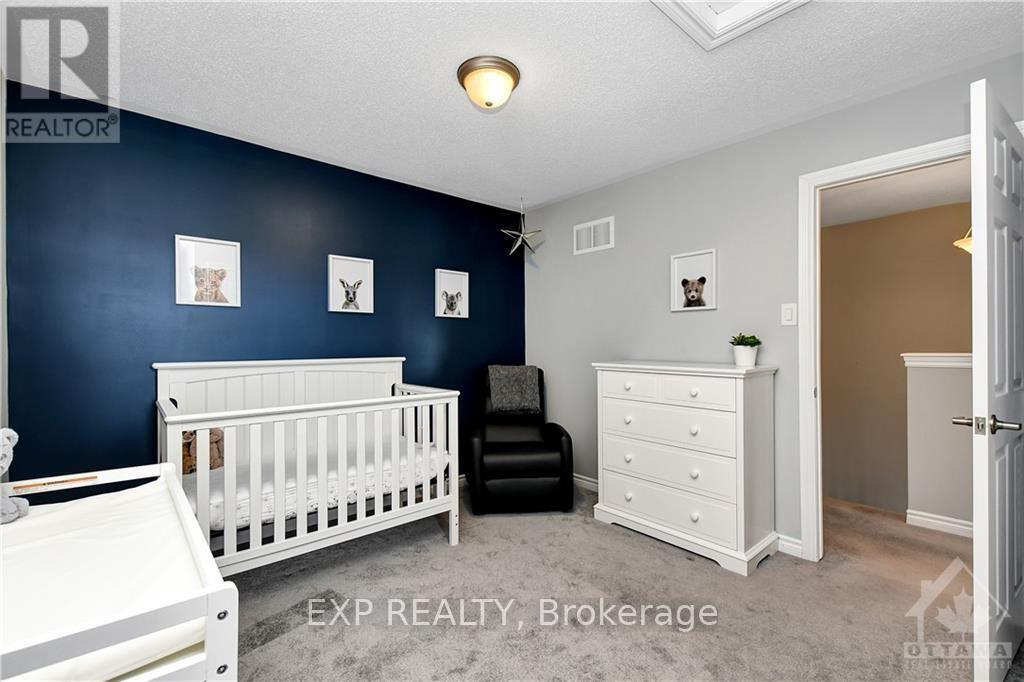 Photo 15 of 181 Par-La-Ville Circle, Ottawa, Stittsville (North) — HOMEH