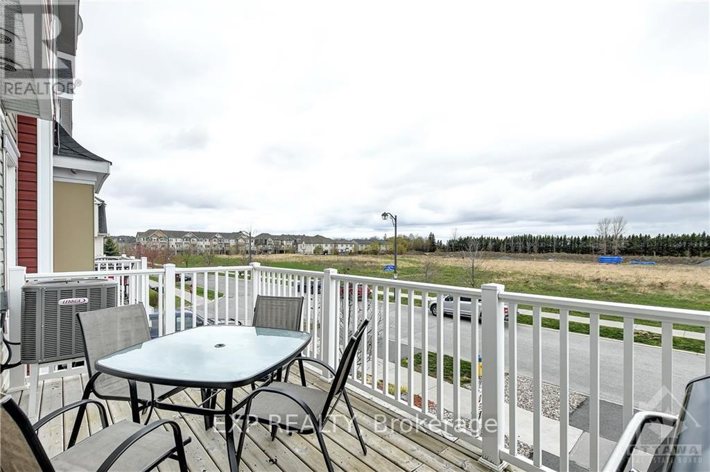 Photo 18 of 181 Par-La-Ville Circle, Ottawa, Stittsville (North) — HOMEH
