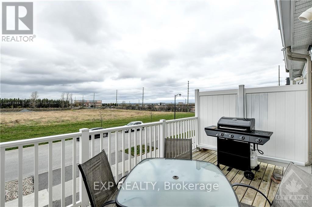 Photo 21 of 181 Par-La-Ville Circle, Ottawa, Stittsville (North) — HOMEH