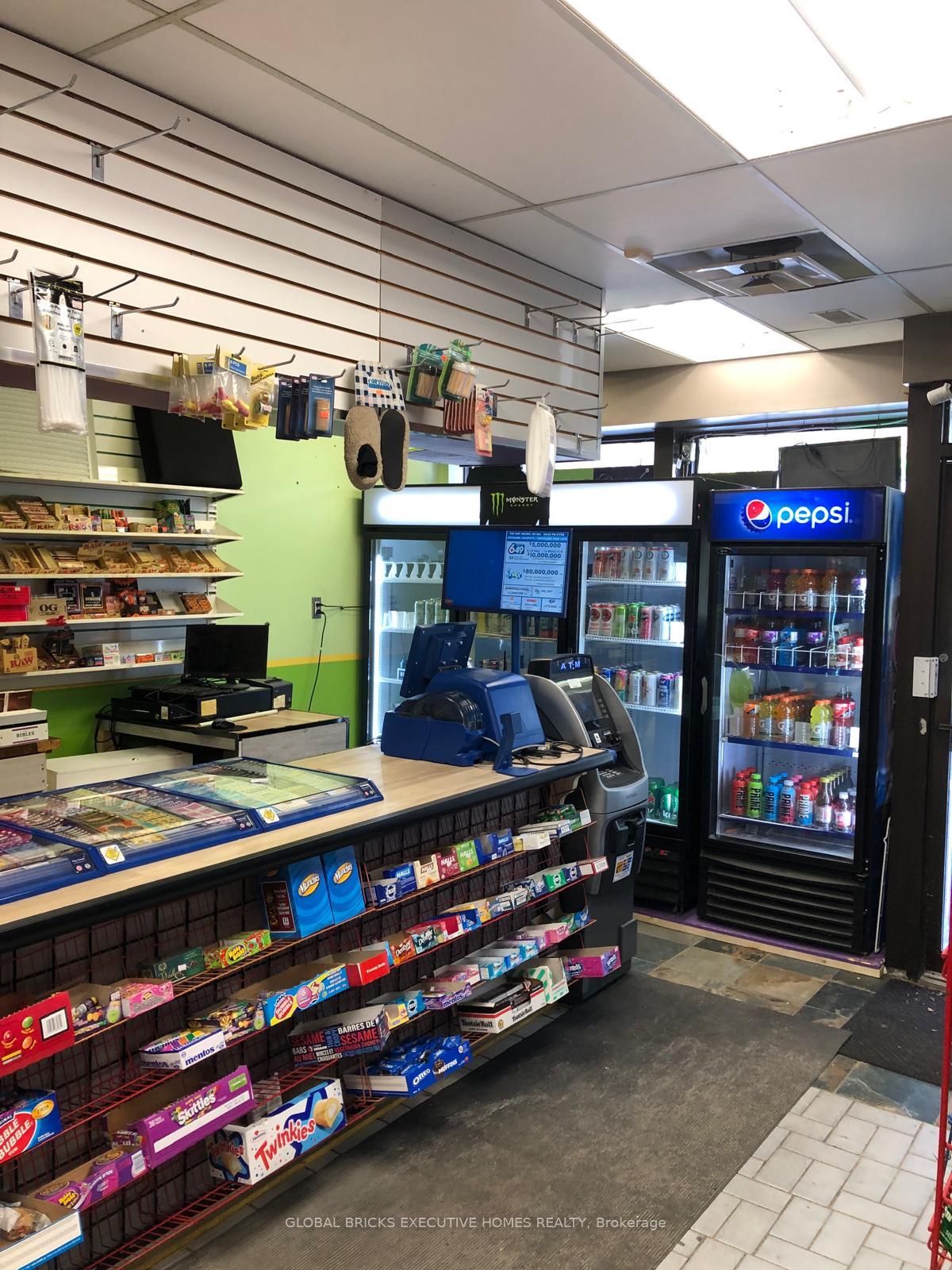 Photo 7 of 54 Main Street E, Chatham-Kent, Ridgetown — HOMEH