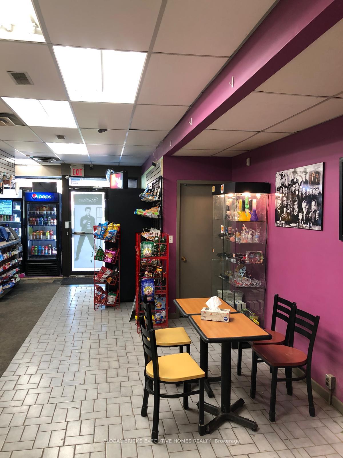 Photo 9 of 54 Main Street E, Chatham-Kent, Ridgetown — HOMEH