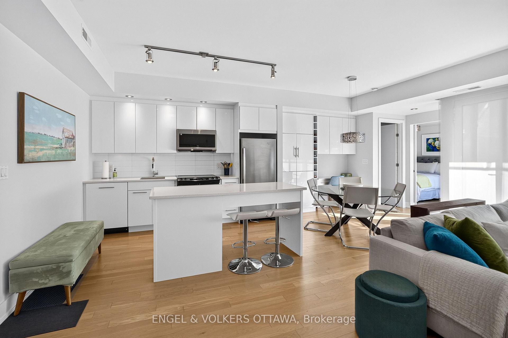 Photo 11 of Unit 710, 360 Patricia Avenue, Ottawa, Westboro South — HOMEH